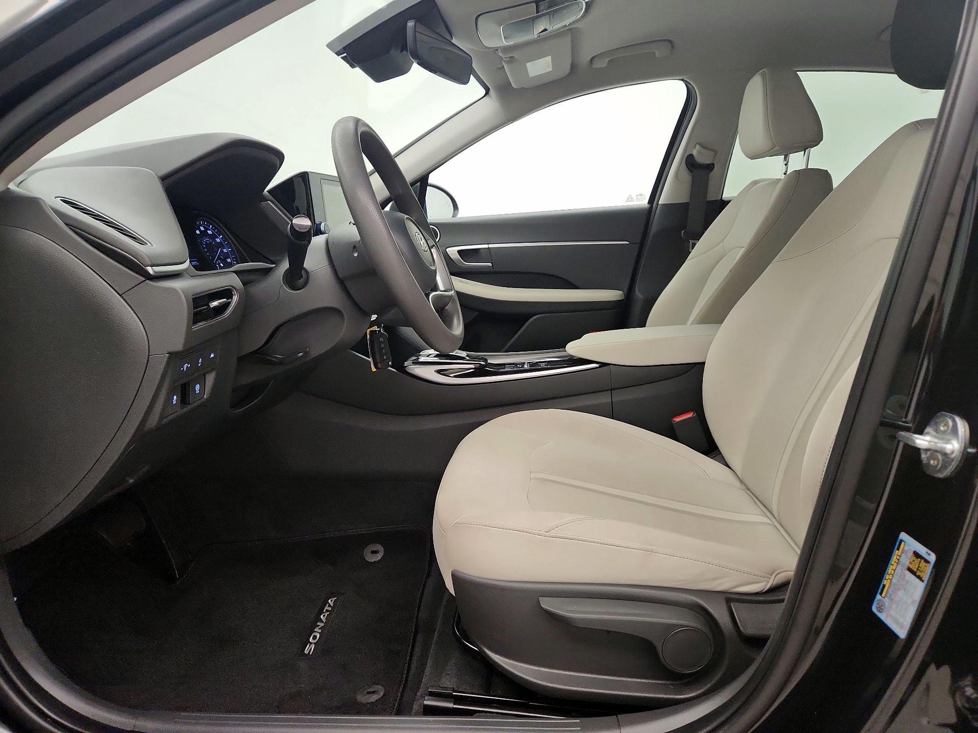Thumbnail: 2023 Hyundai Sonata - 11