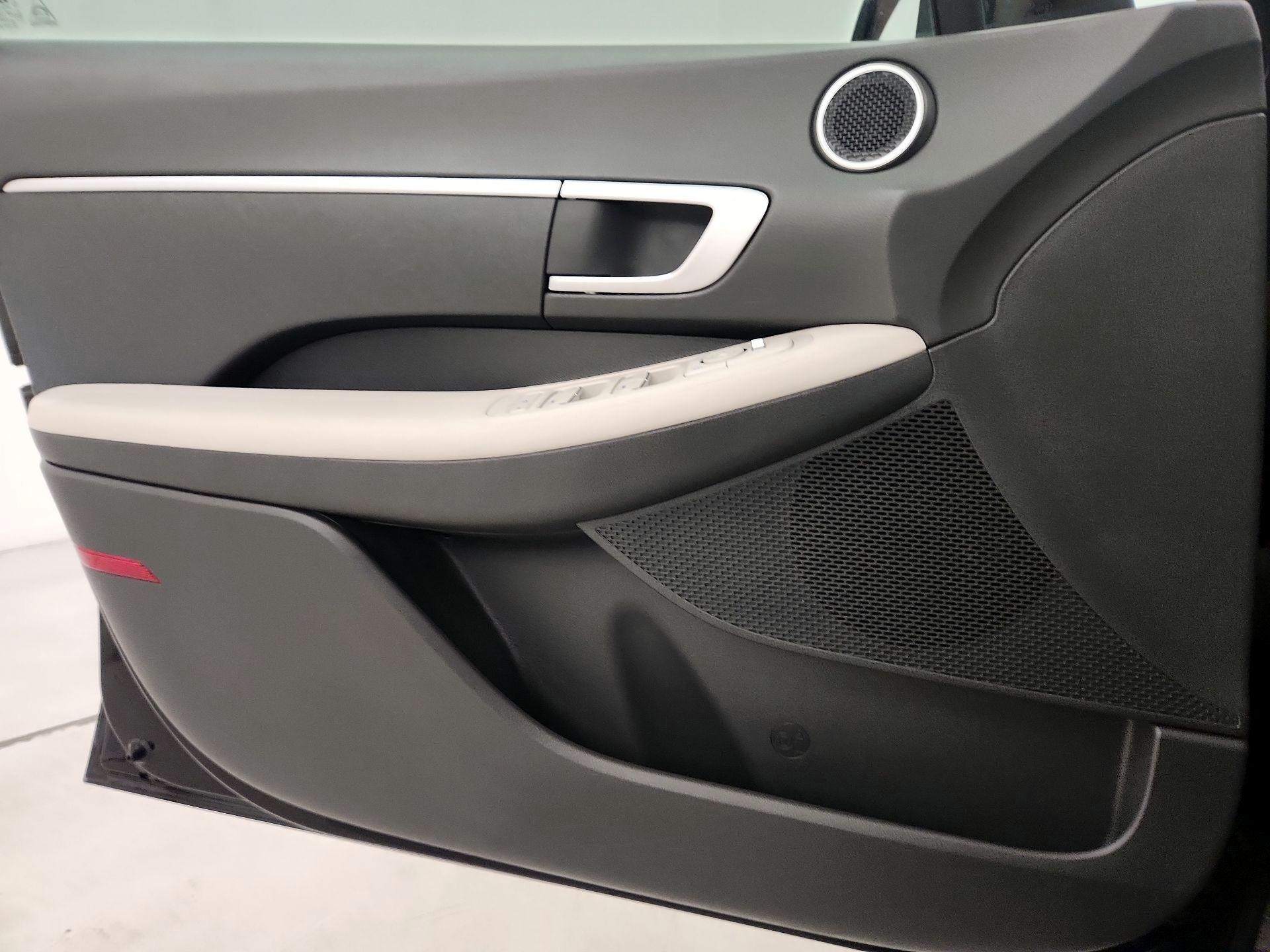 Thumbnail: 2023 Hyundai Sonata - 12