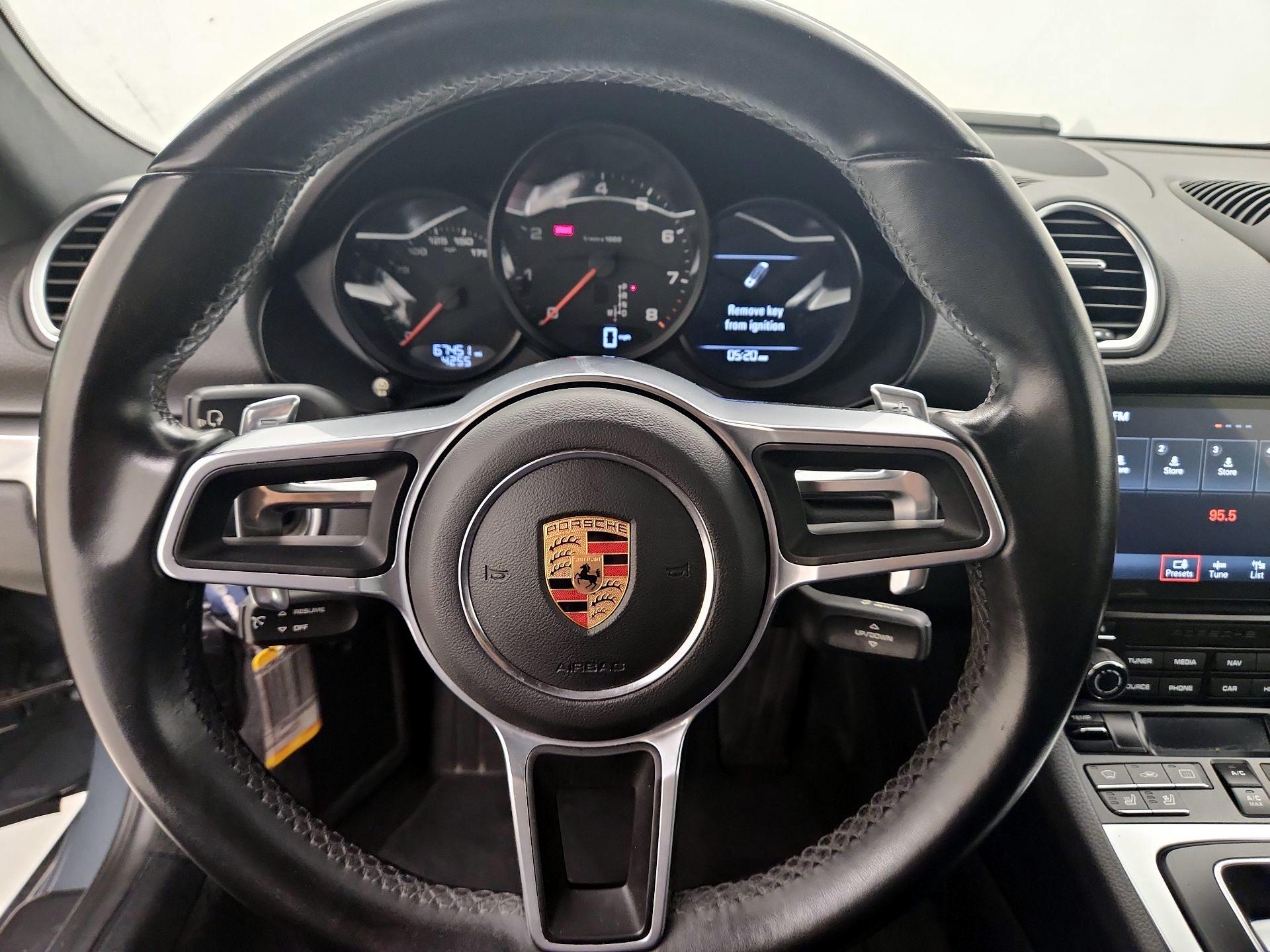 Thumbnail: 2018 Porsche 718 Cayman - 10
