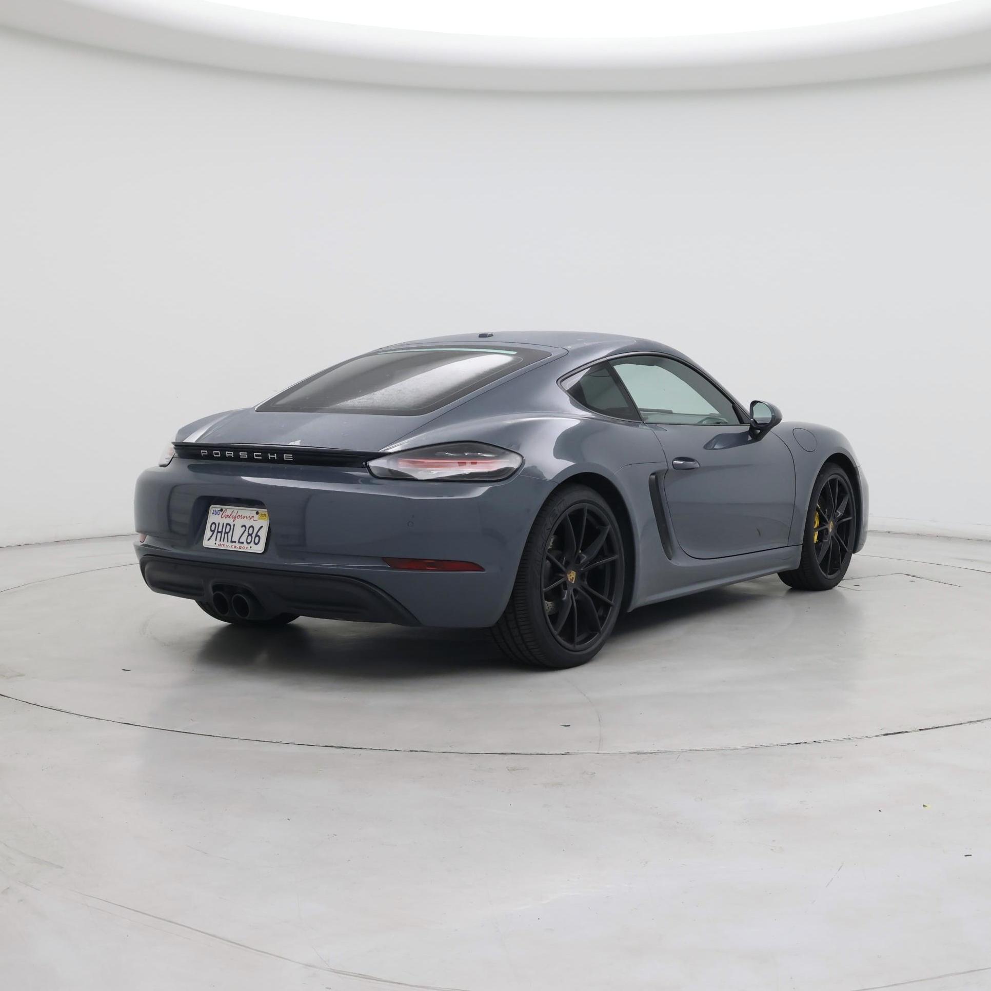Thumbnail: 2018 Porsche 718 Cayman - 8
