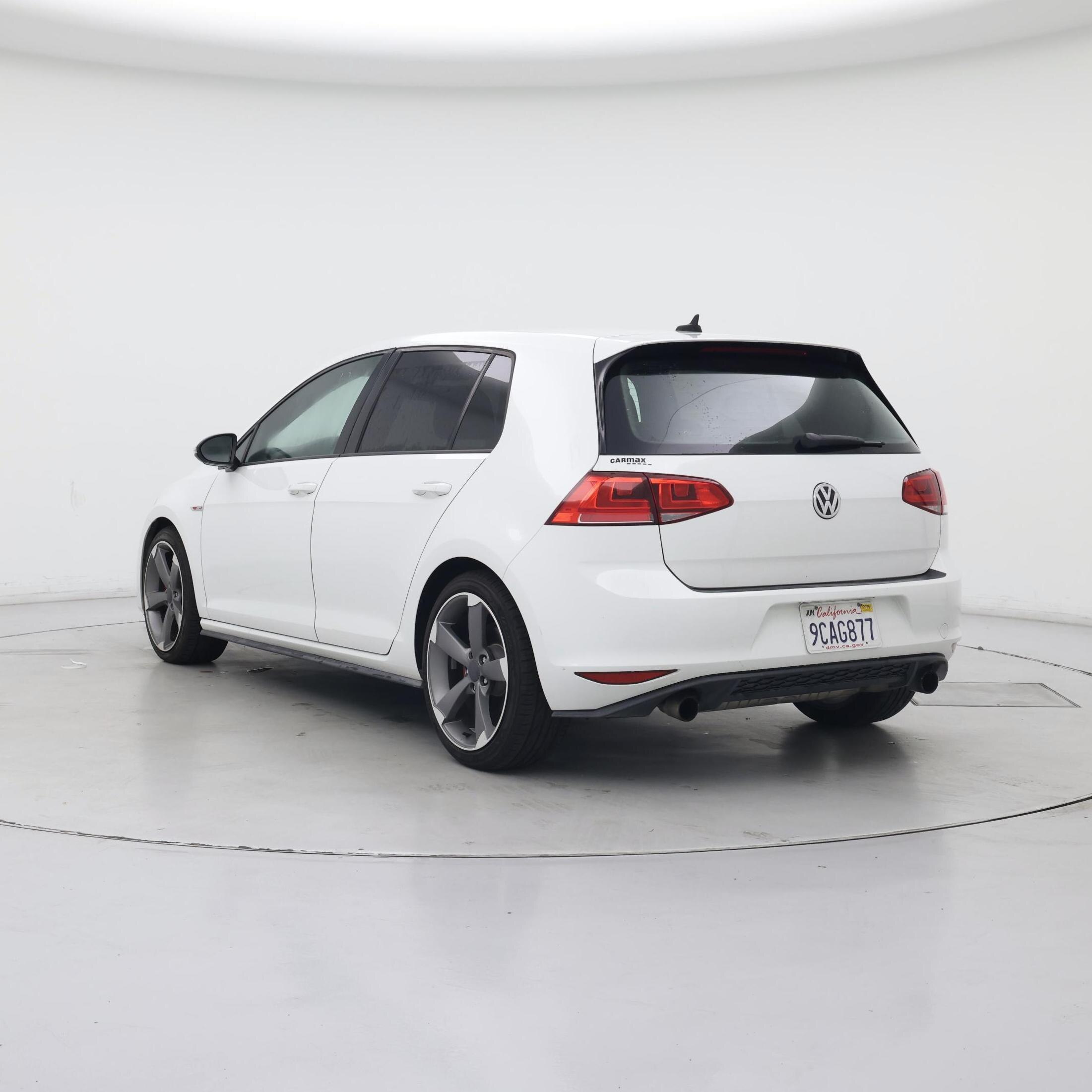 Thumbnail: 2016 Volkswagen Golf - 2
