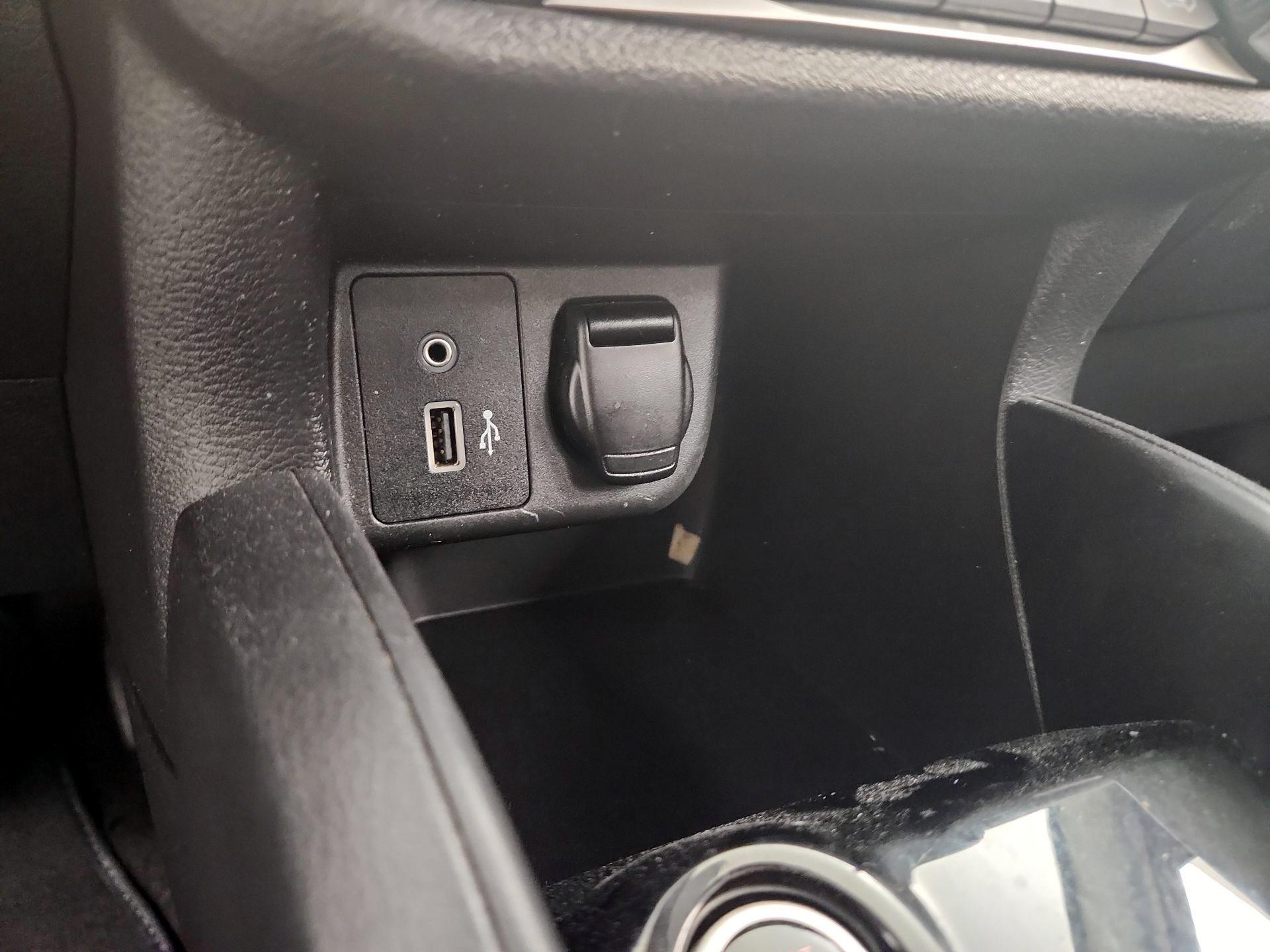 Thumbnail: 2020 Nissan Versa - 18