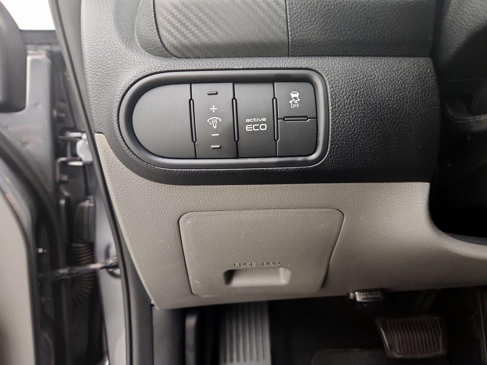Thumbnail: 2014 Kia Forte - 13