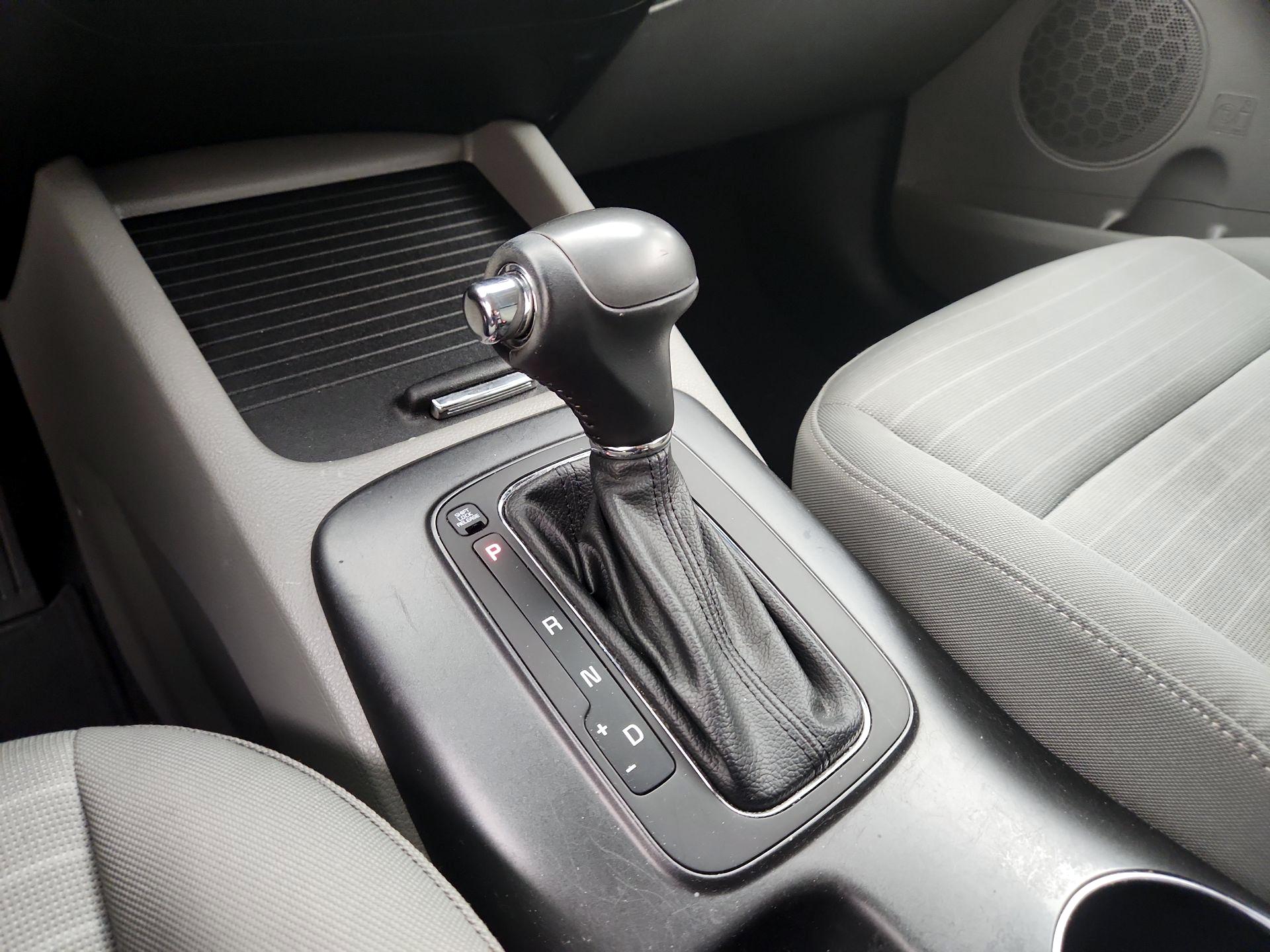 Thumbnail: 2014 Kia Forte - 17