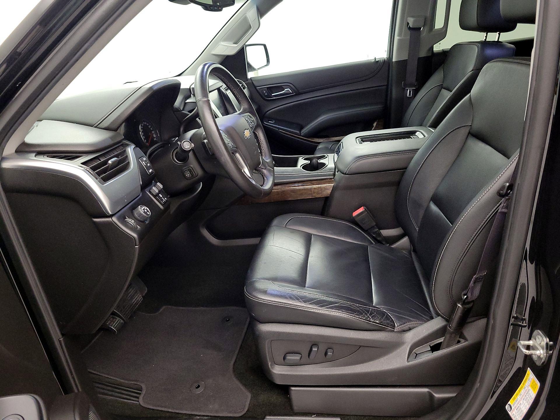 Thumbnail: 2017 Chevrolet Tahoe - 11