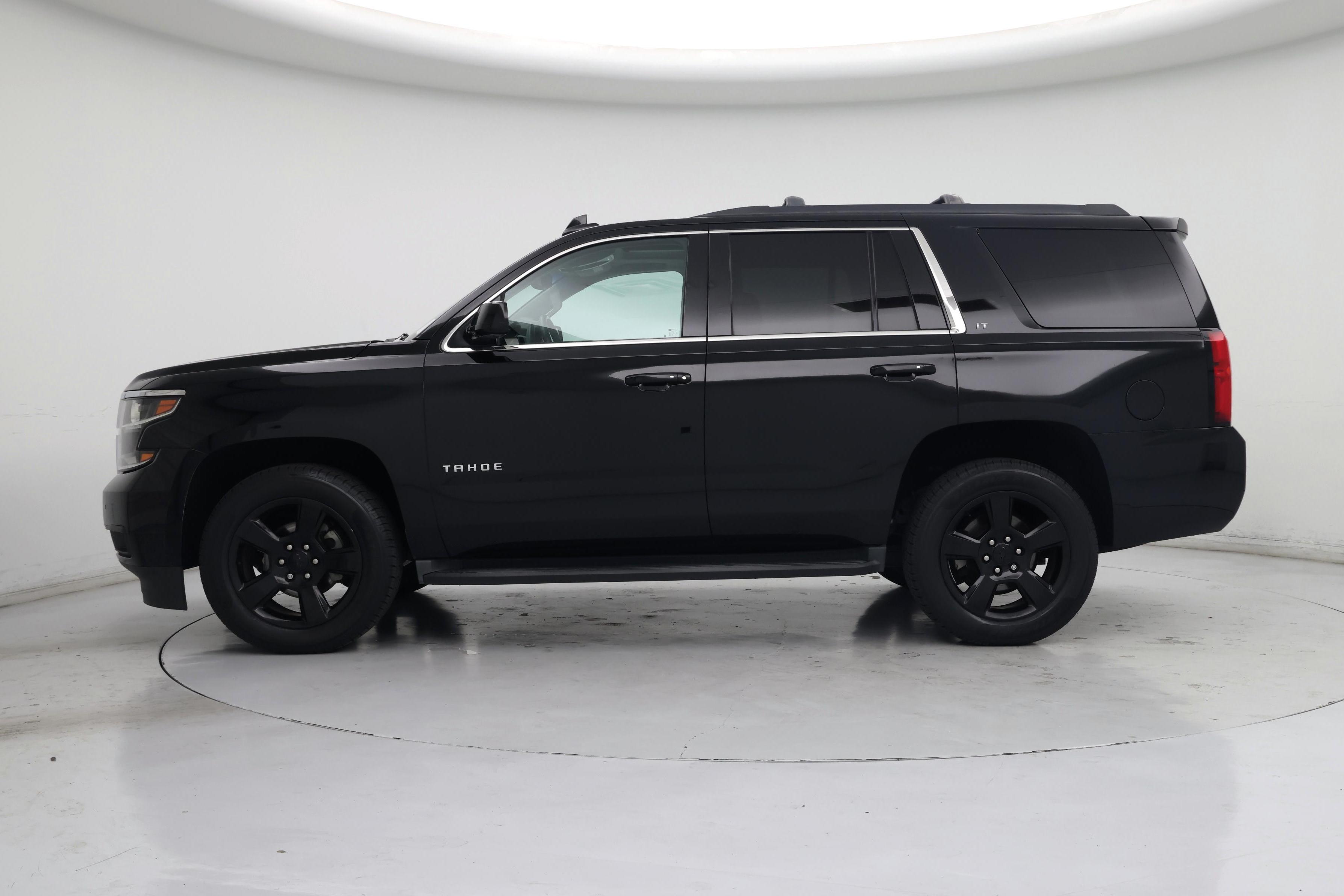 Thumbnail: 2017 Chevrolet Tahoe - 3