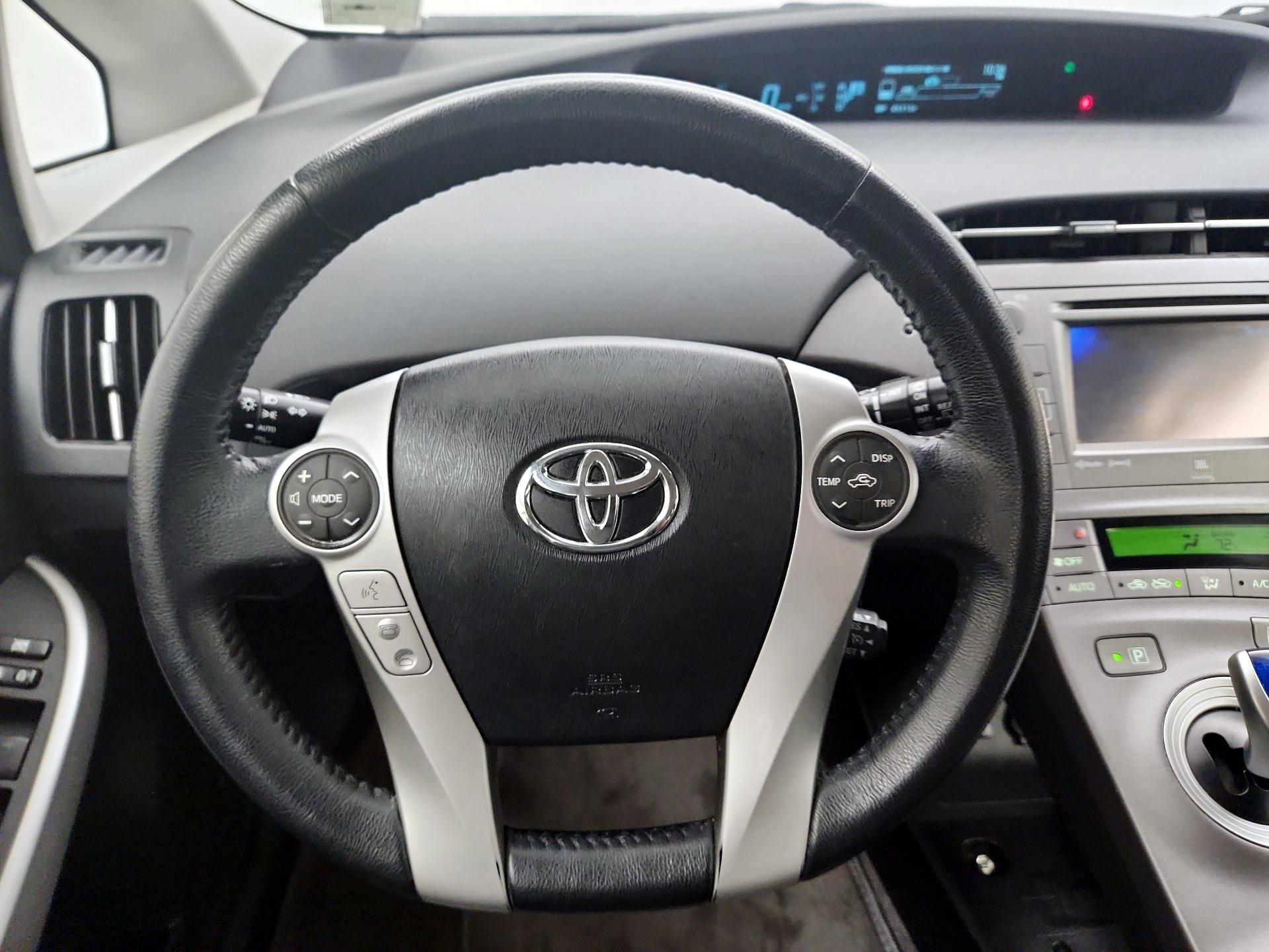 Thumbnail: 2015 Toyota Prius - 10