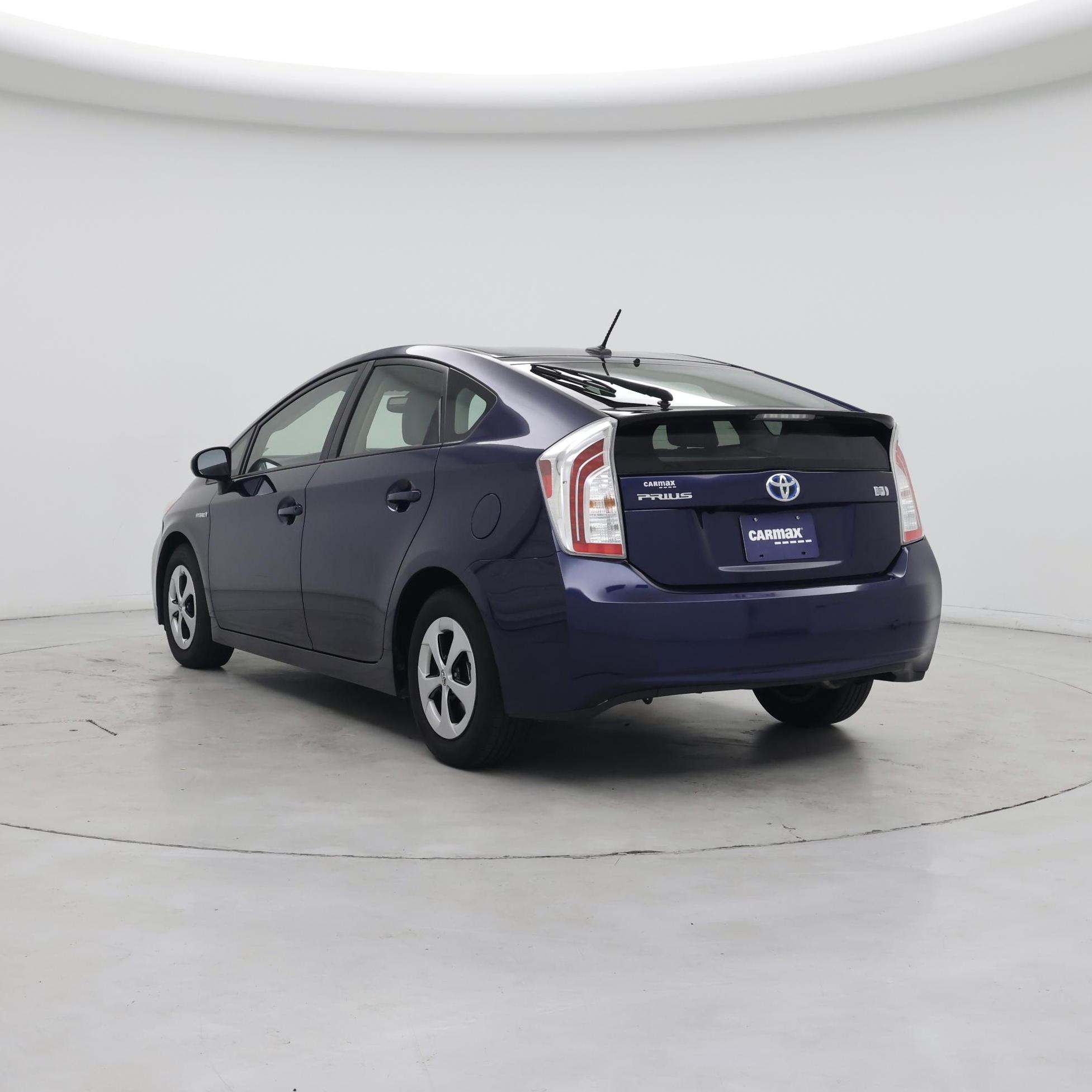Thumbnail: 2015 Toyota Prius - 2