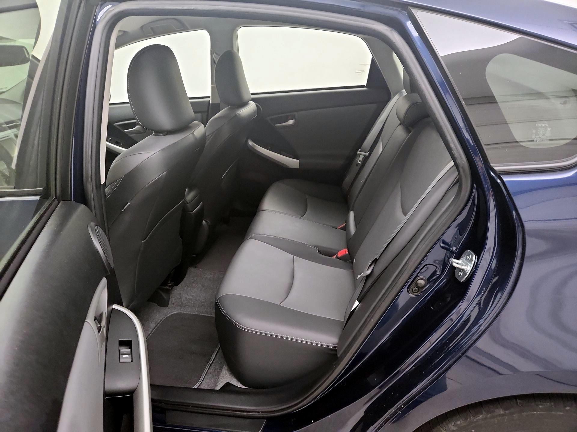 Thumbnail: 2015 Toyota Prius - 19