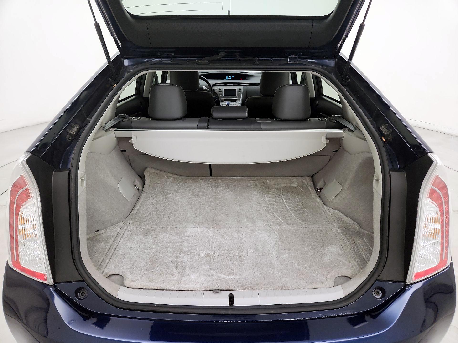 Thumbnail: 2015 Toyota Prius - 20