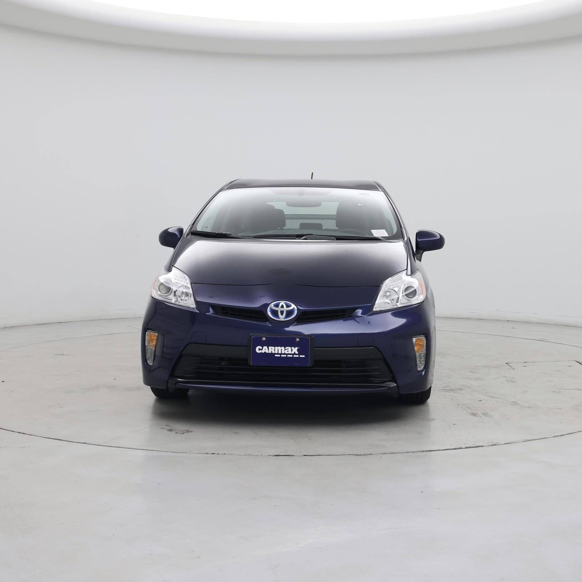 Thumbnail: 2015 Toyota Prius - 5