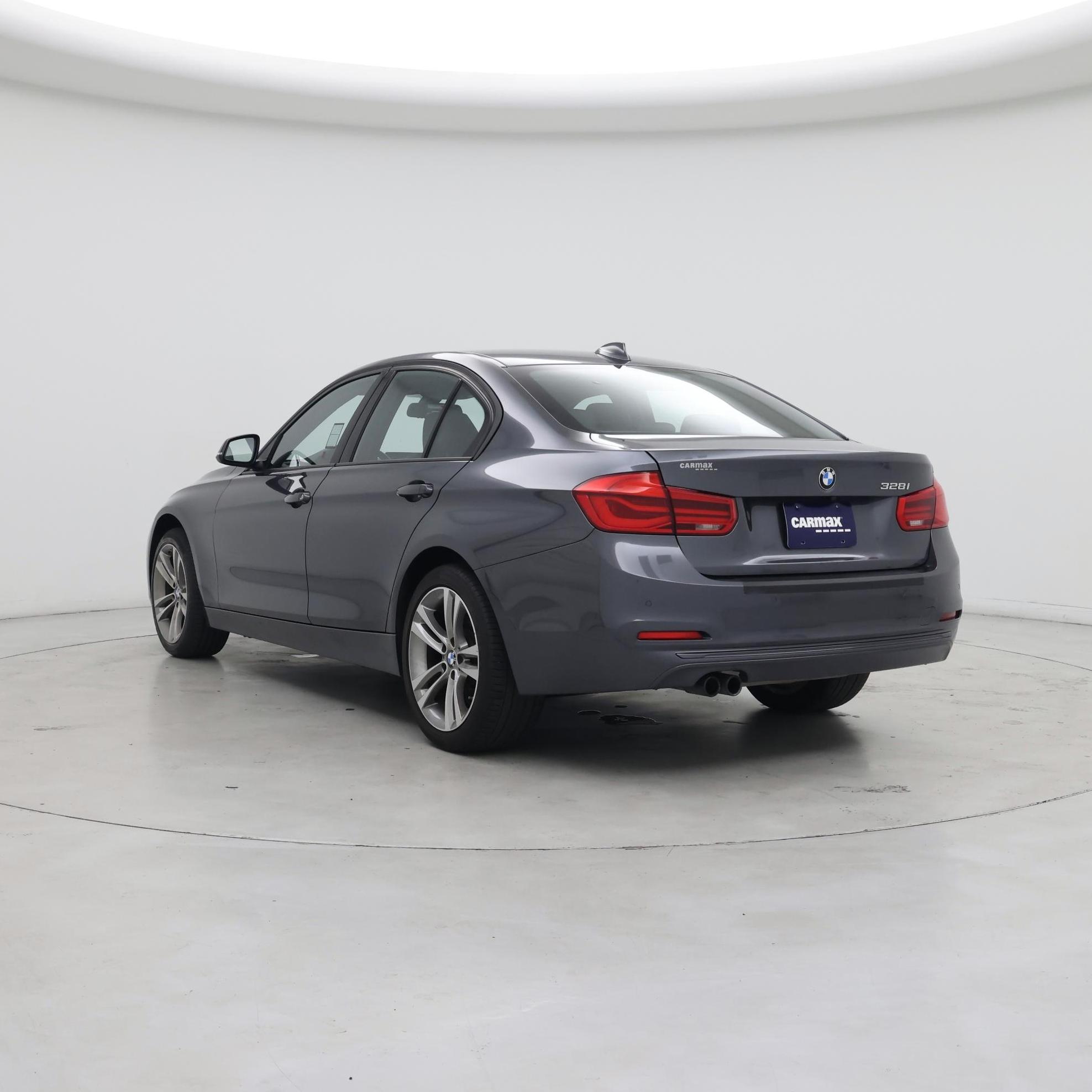 Thumbnail: 2016 BMW 3 Series - 2