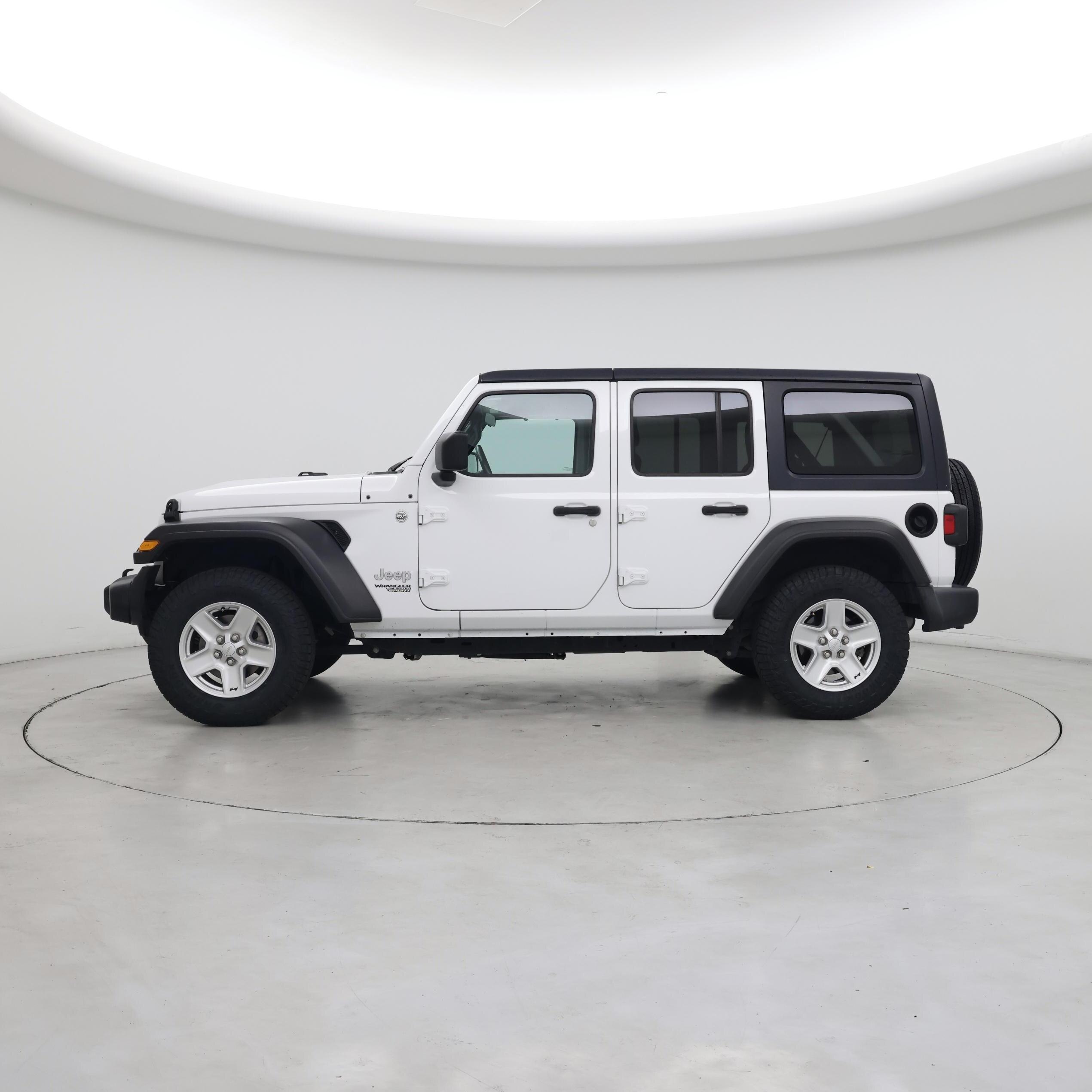 Thumbnail: 2020 Jeep Wrangler - 3