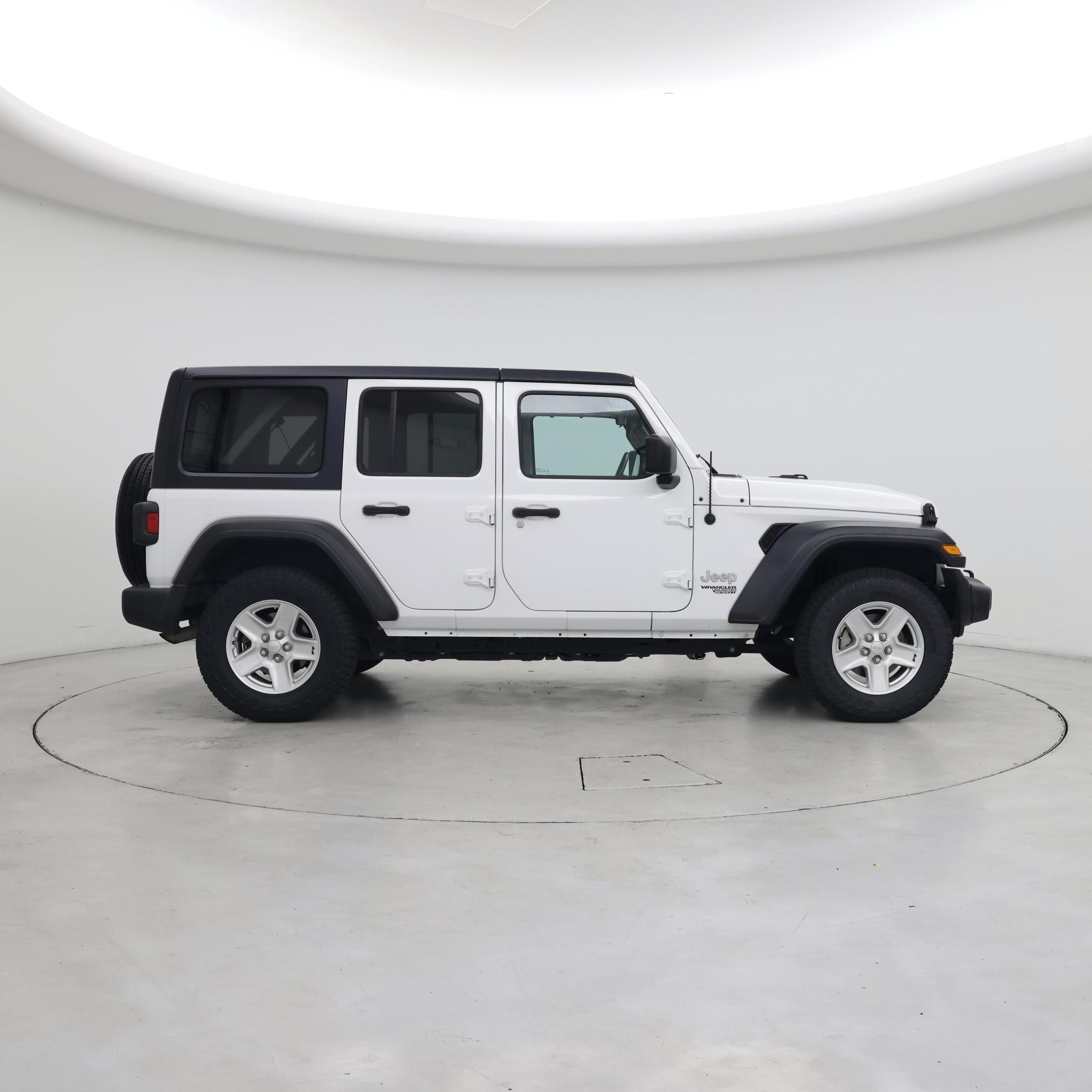 Thumbnail: 2020 Jeep Wrangler - 7