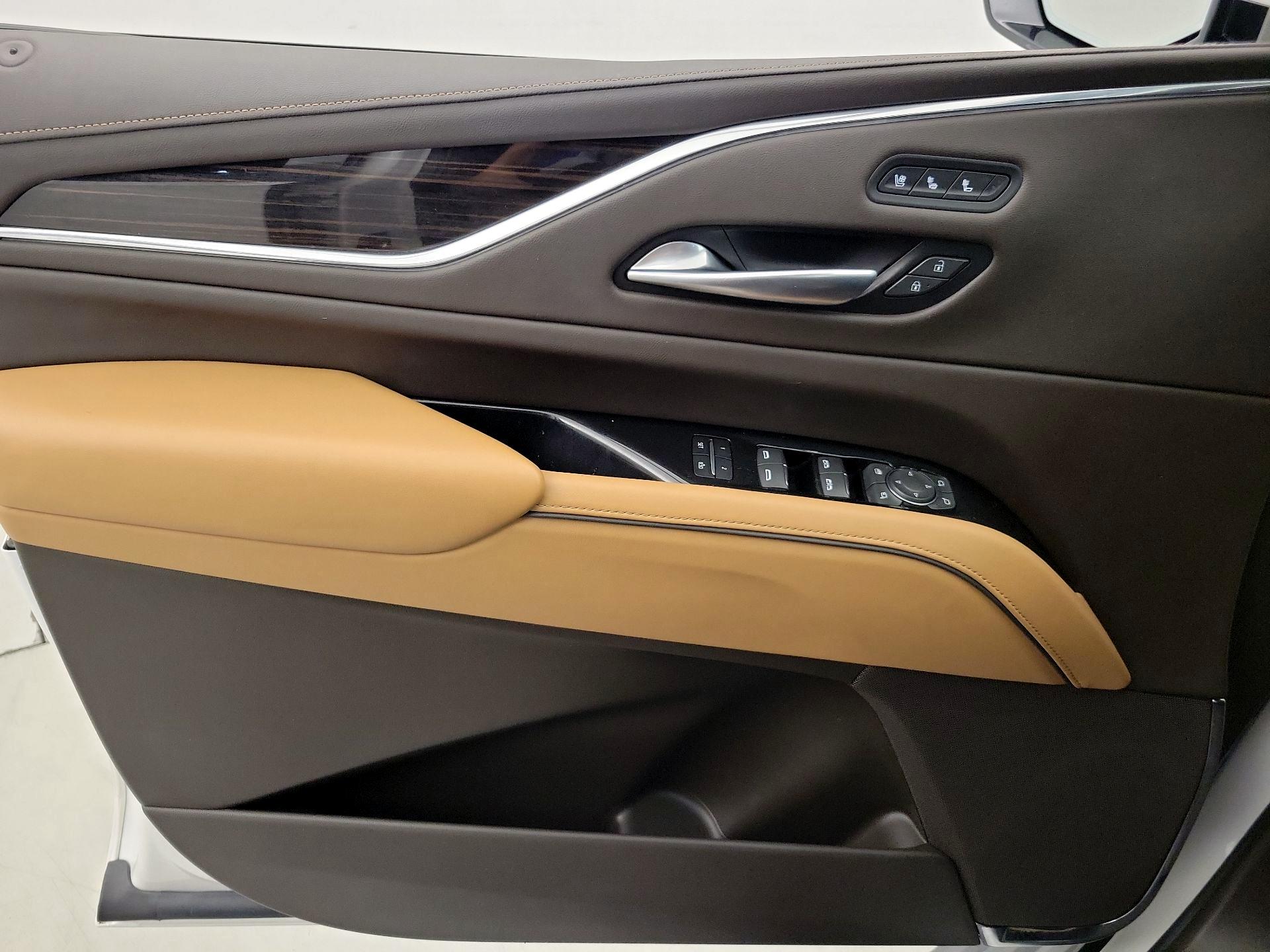 Thumbnail: 2023 Cadillac Escalade - 12