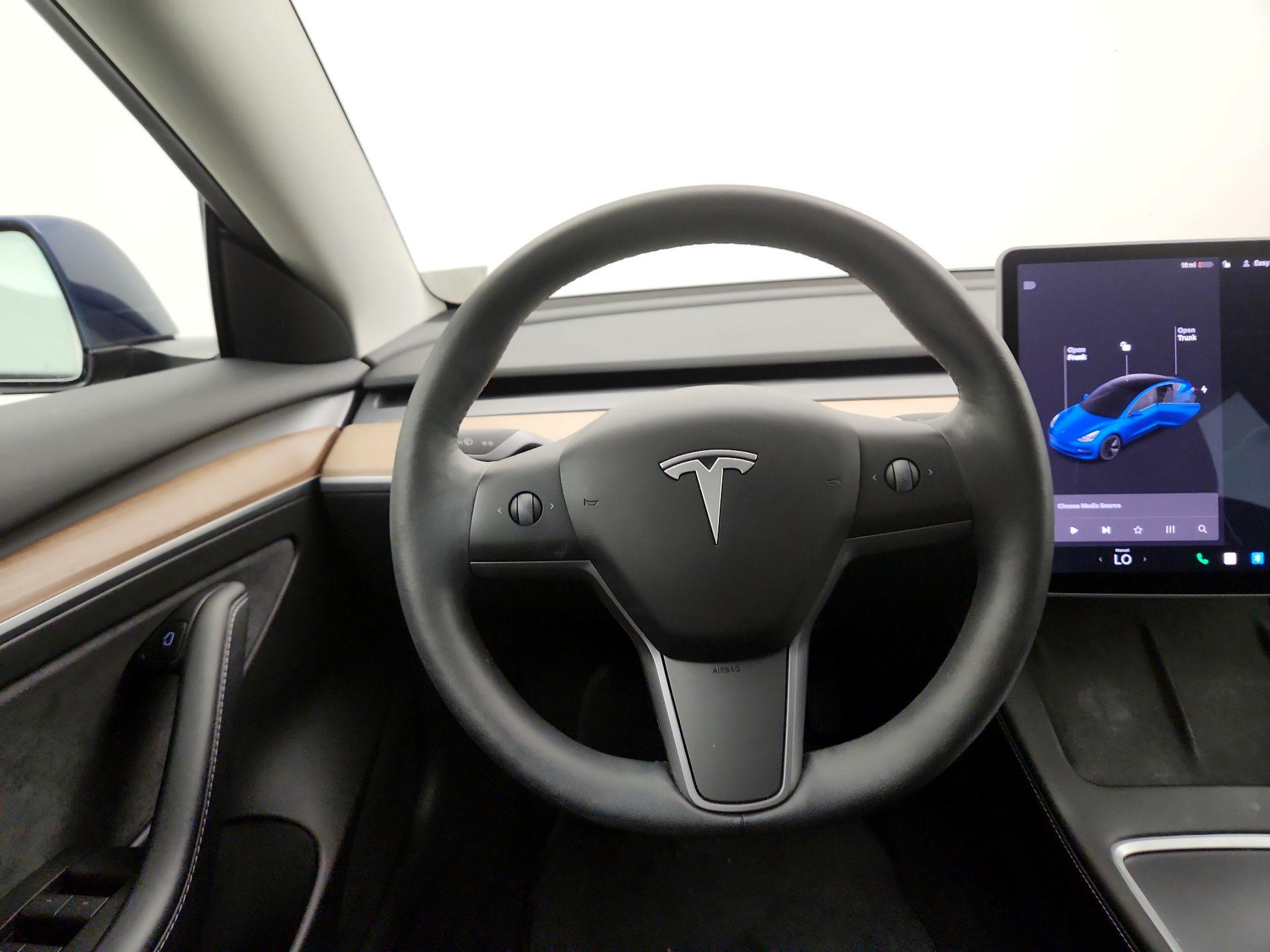 Thumbnail: 2022 Tesla Model 3 - 10