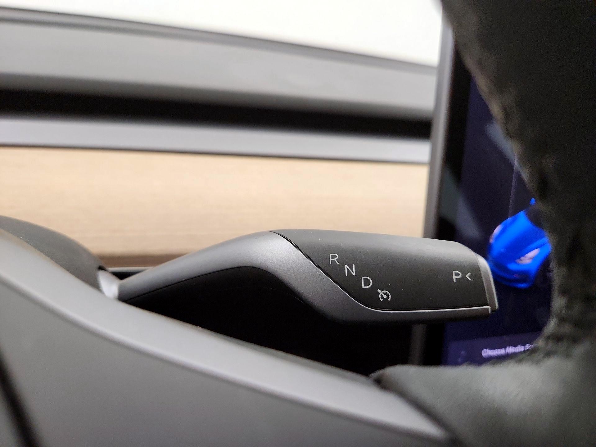 Thumbnail: 2022 Tesla Model 3 - 17