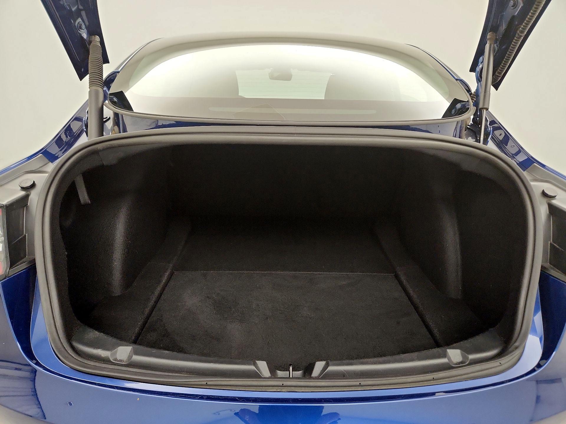 Thumbnail: 2022 Tesla Model 3 - 19