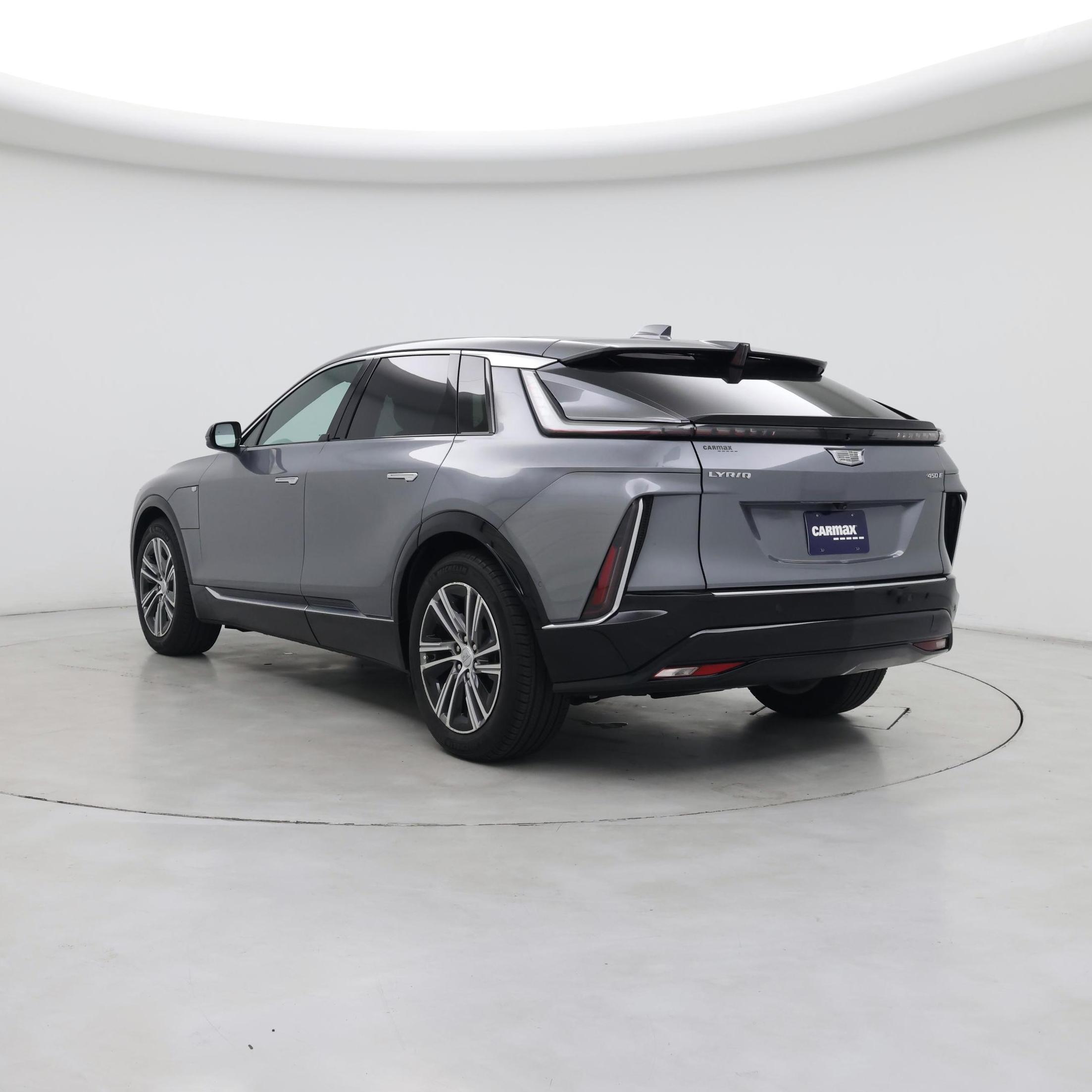 Thumbnail: 2023 Cadillac Lyriq - 2
