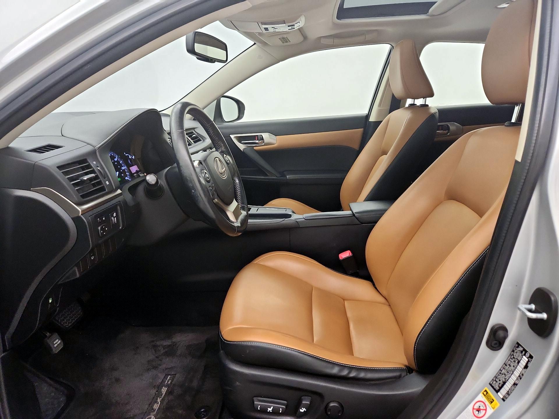 Thumbnail: 2015 Lexus CT - 11