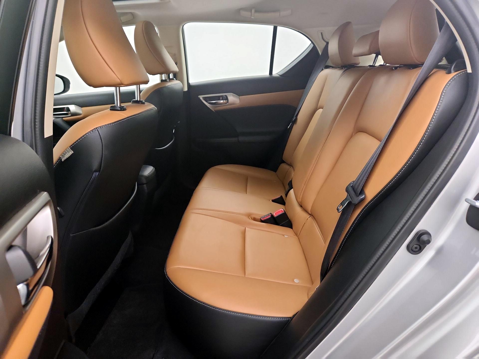 Thumbnail: 2015 Lexus CT - 20