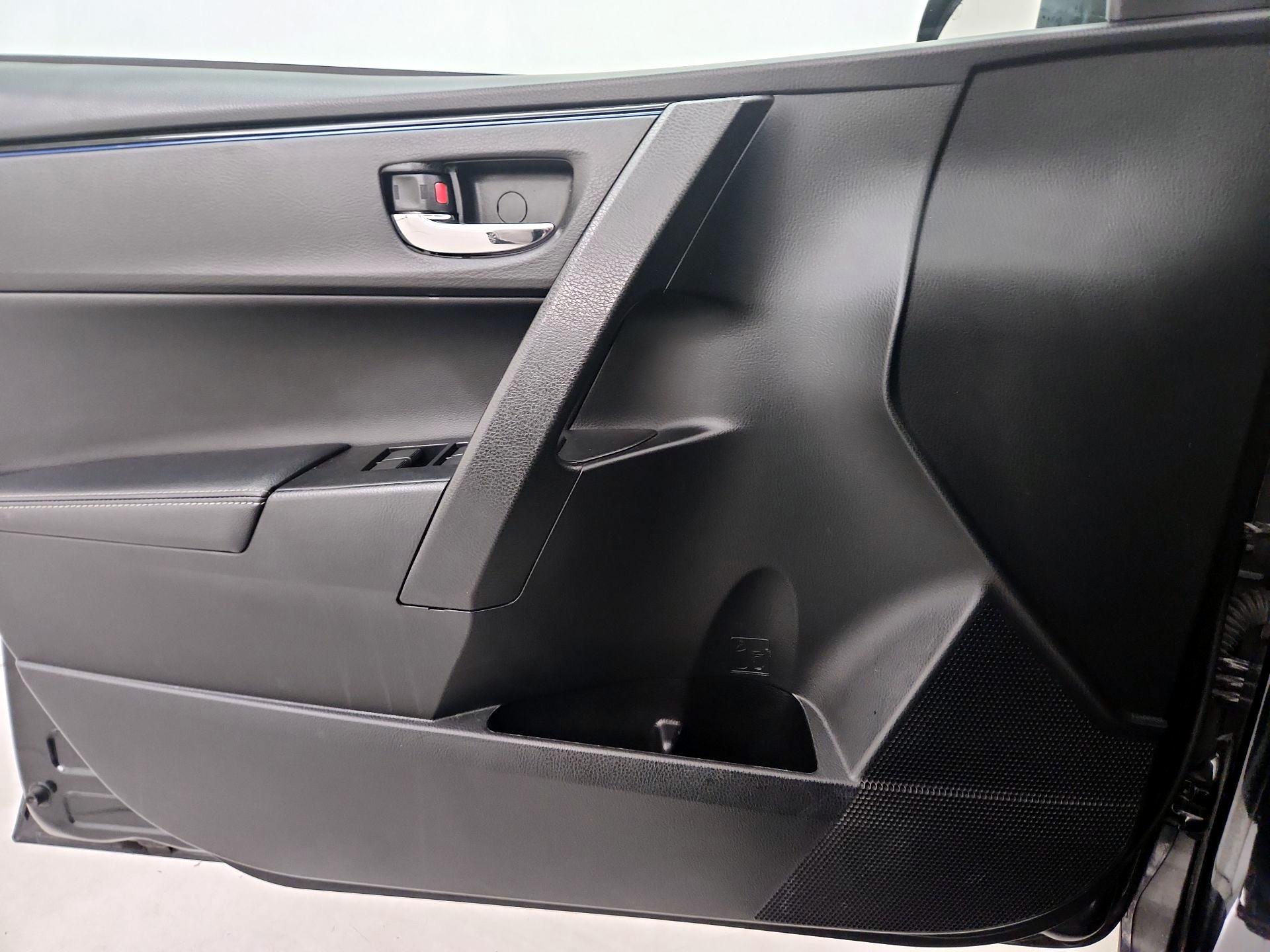 Thumbnail: 2019 Toyota Corolla - 12