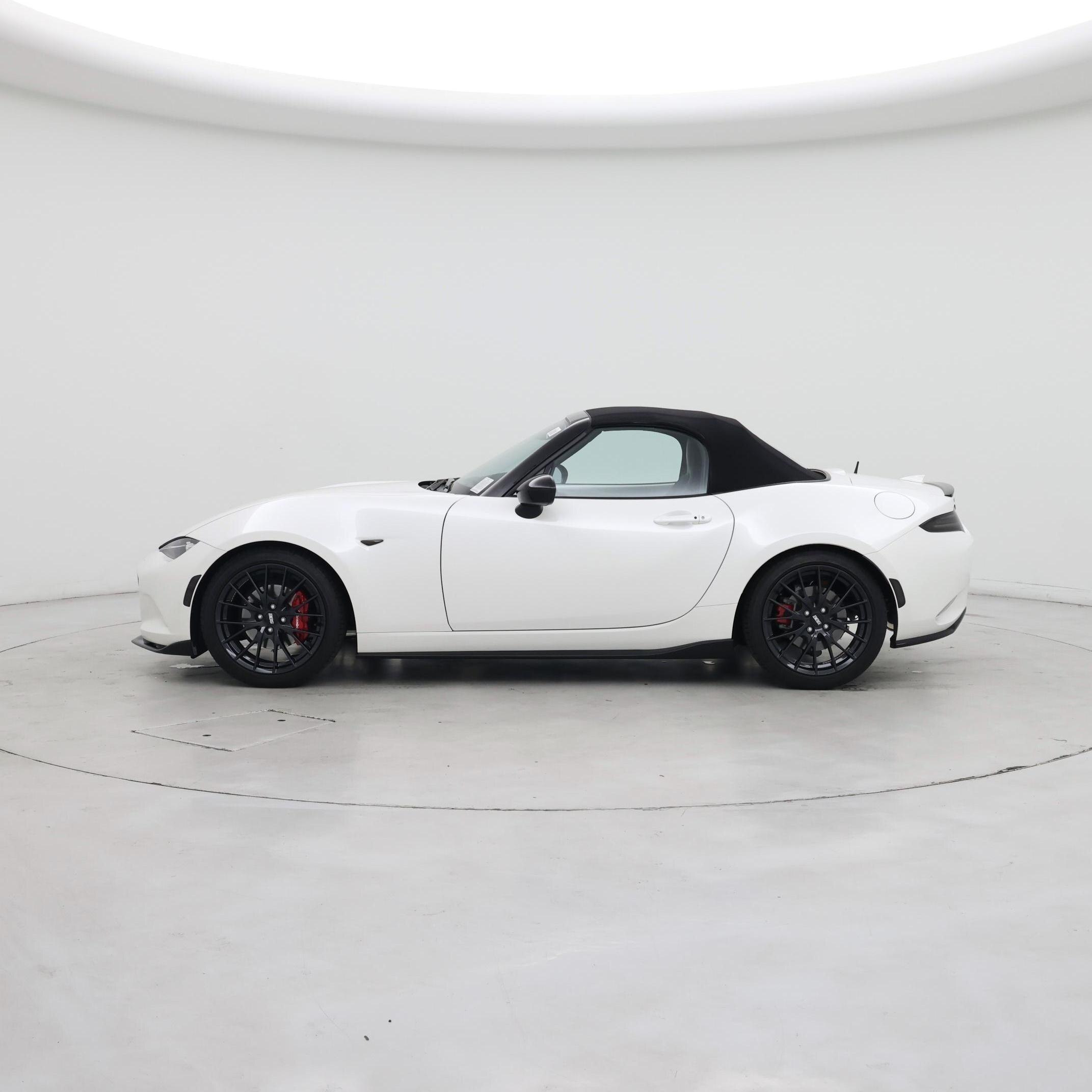 Thumbnail: 2023 Mazda MX-5 Miata - 3