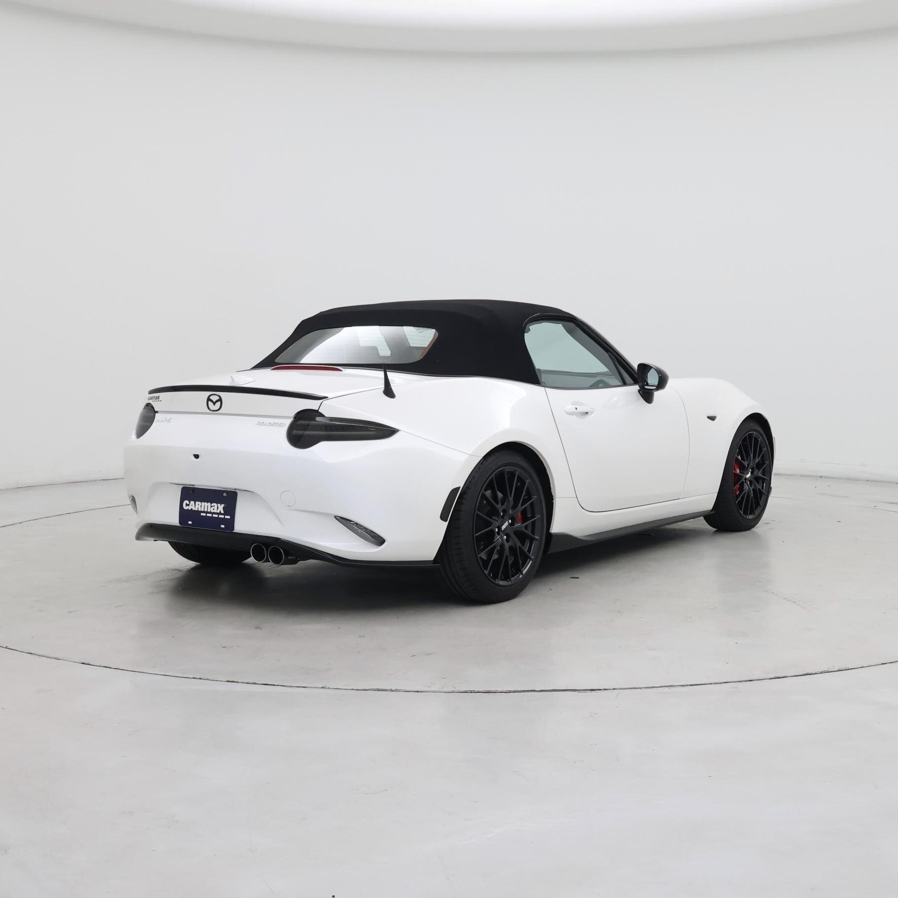 Thumbnail: 2023 Mazda MX-5 Miata - 8