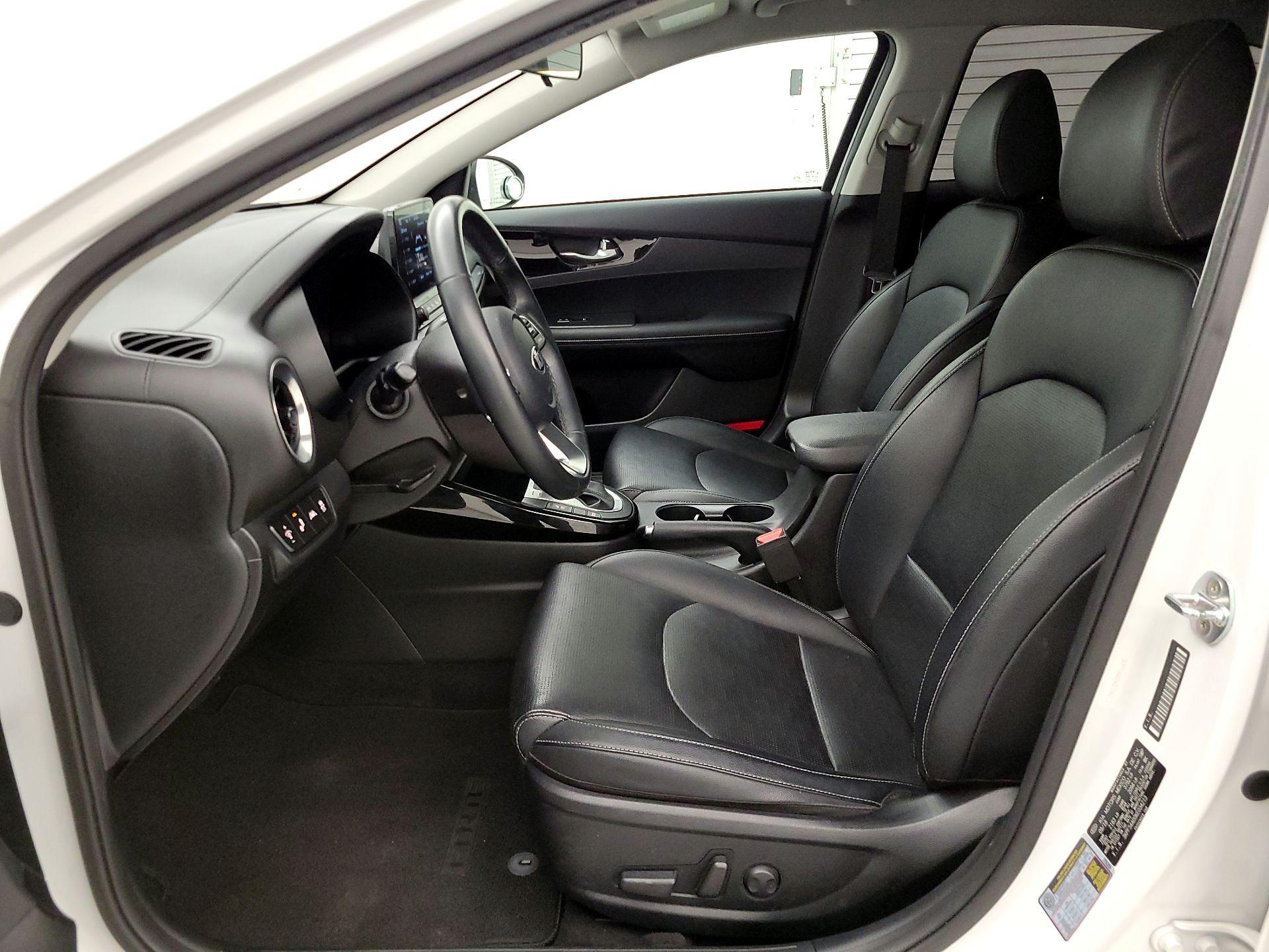 Thumbnail: 2019 Kia Forte - 11