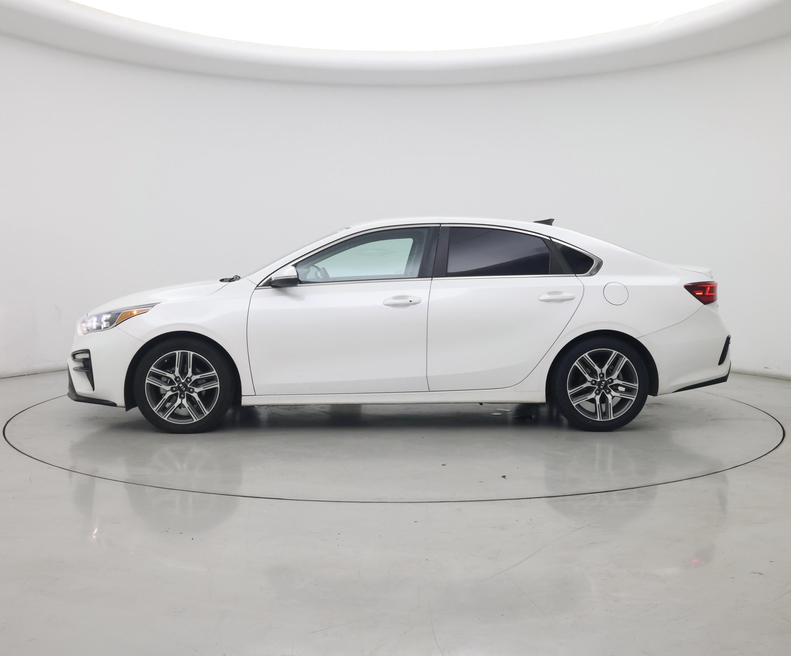 Thumbnail: 2019 Kia Forte - 3