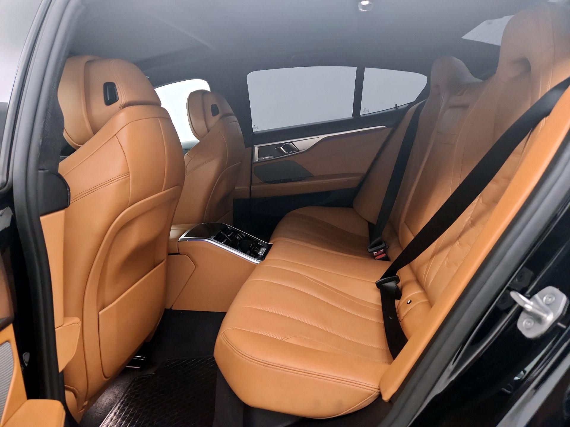 Thumbnail: 2020 BMW 8 Series - 20