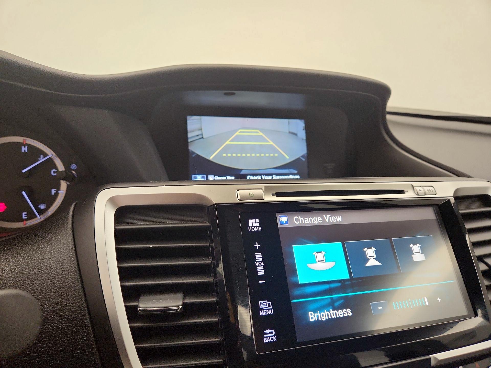 Thumbnail: 2016 Honda Accord - 14