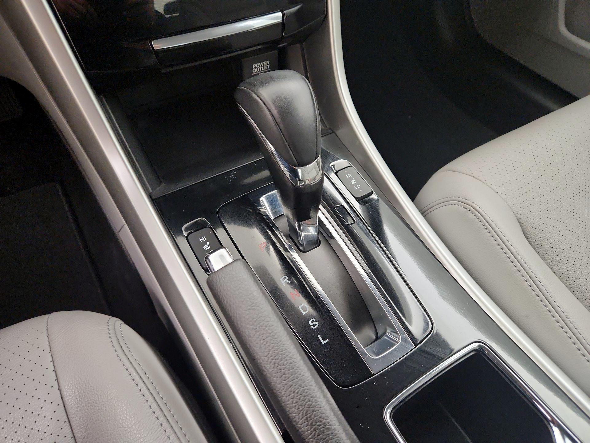 Thumbnail: 2016 Honda Accord - 17