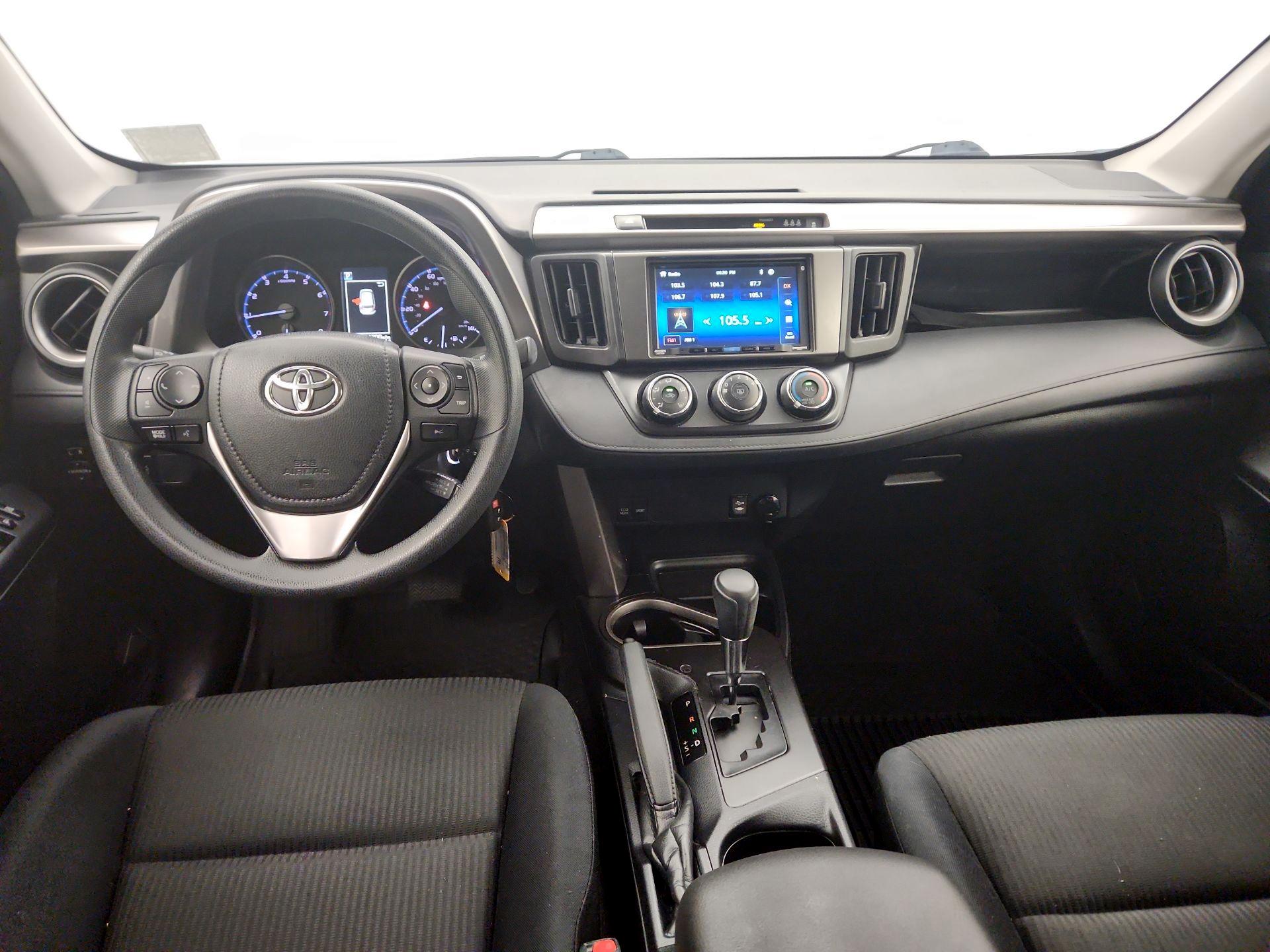 Thumbnail: 2018 Toyota RAV4 - 9