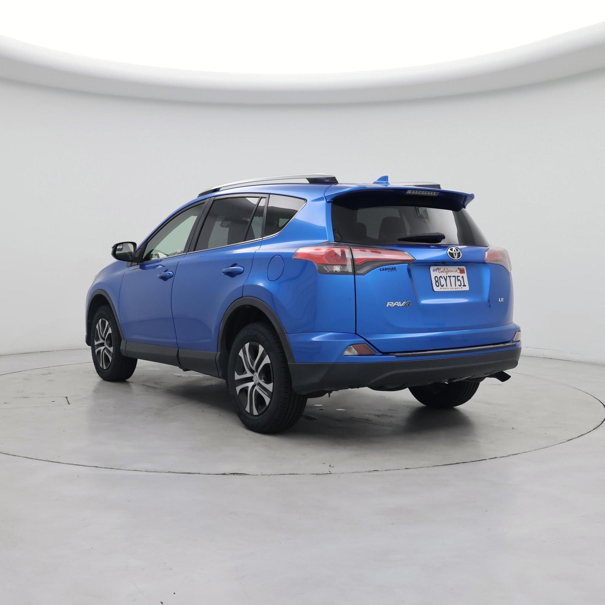 Thumbnail: 2018 Toyota RAV4 - 2