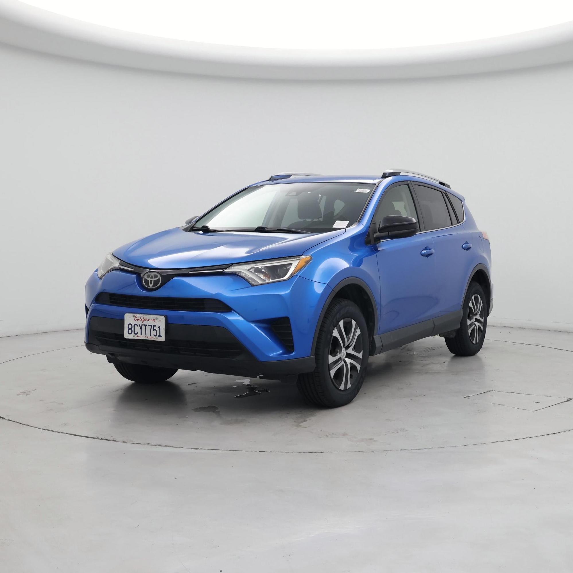 Thumbnail: 2018 Toyota RAV4 - 4