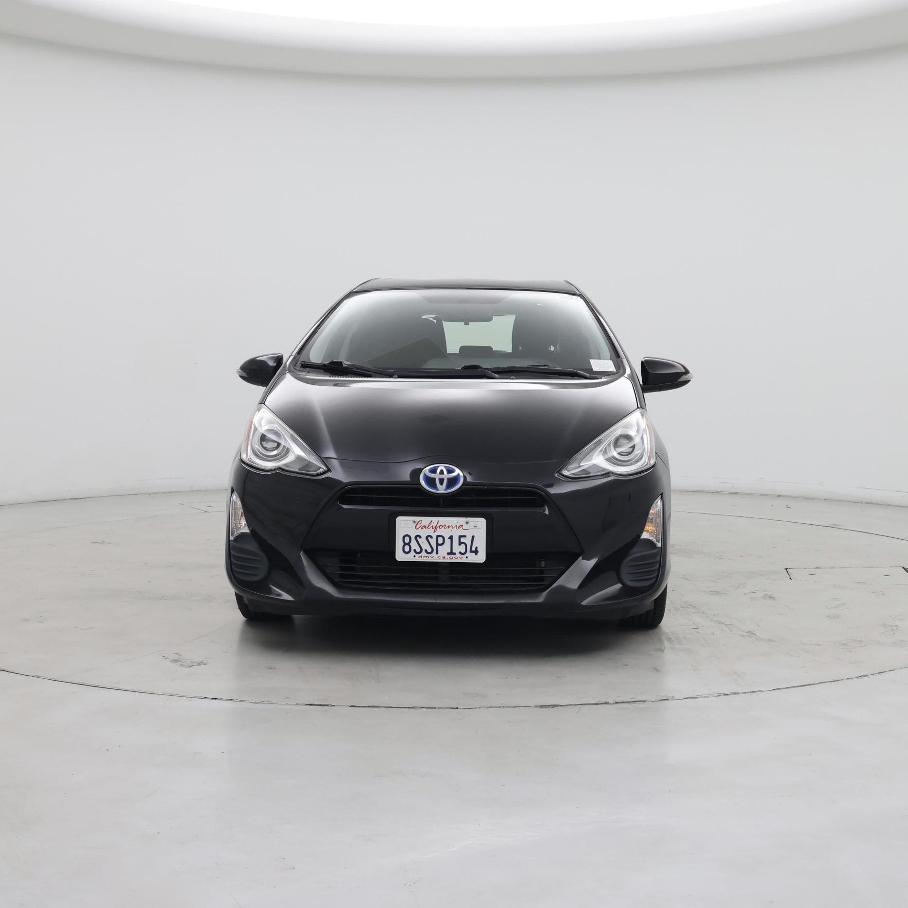 Thumbnail: 2016 Toyota Prius c - 5