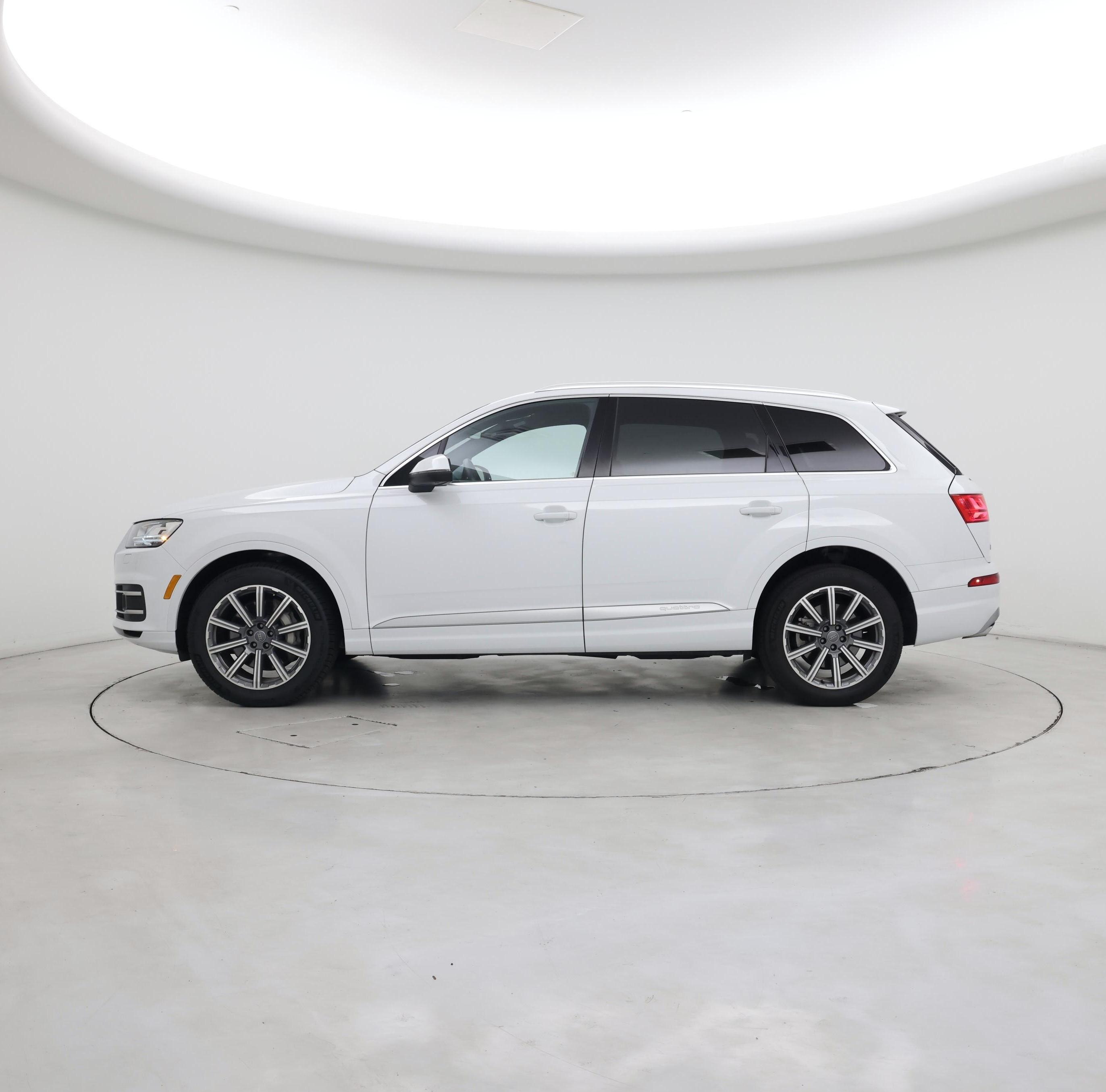 Thumbnail: 2018 Audi Q7 - 3