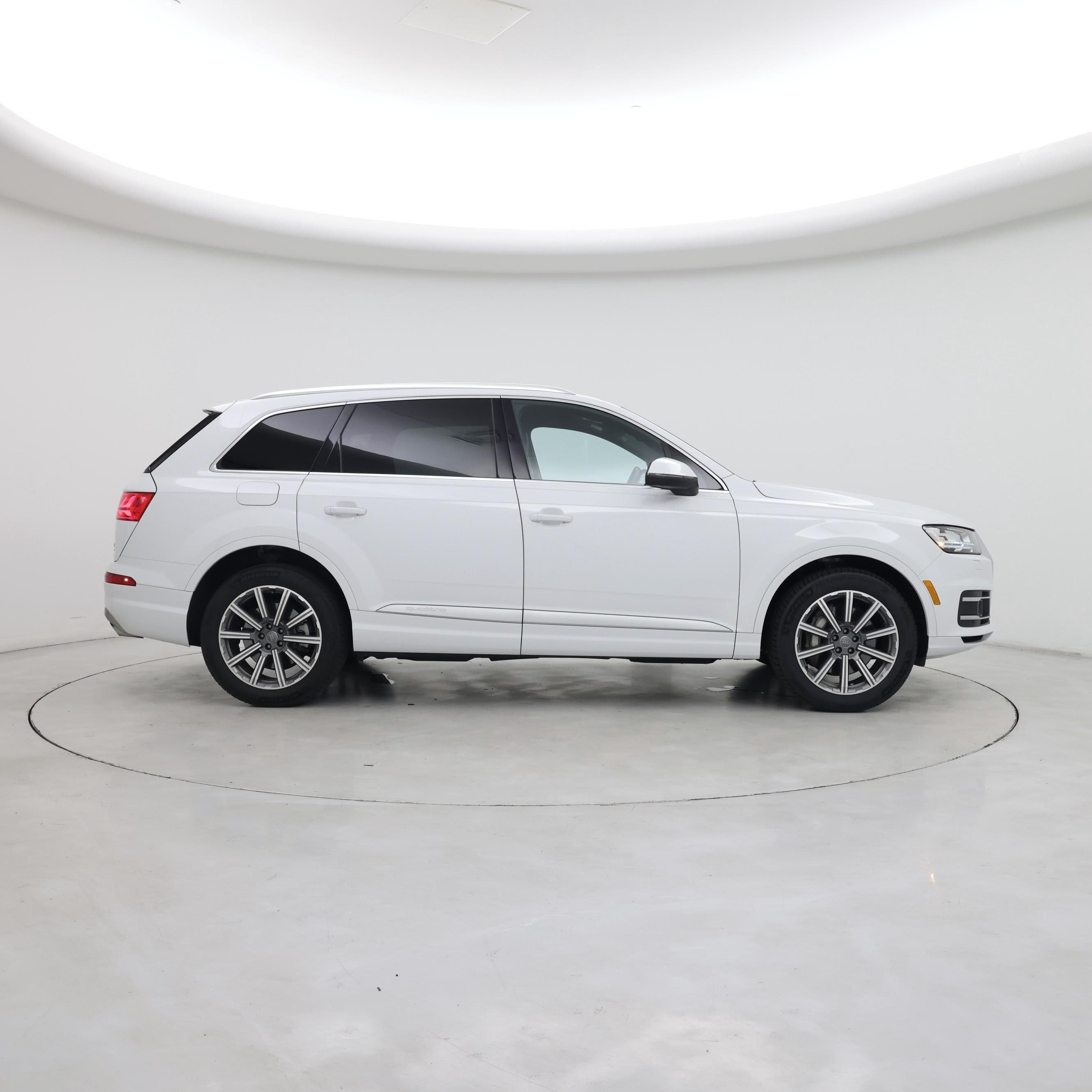 Thumbnail: 2018 Audi Q7 - 7
