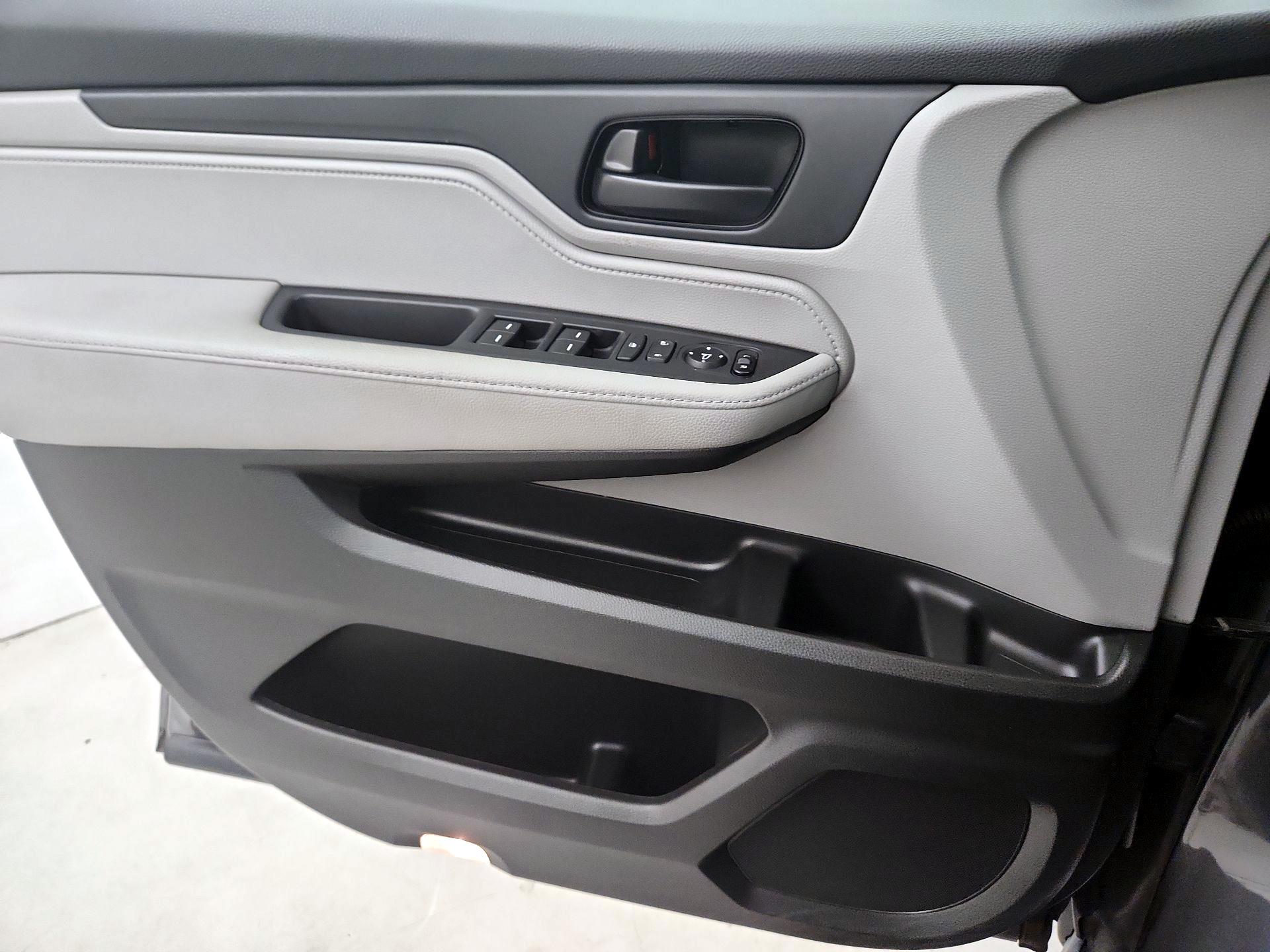 Thumbnail: 2020 Honda Odyssey - 12