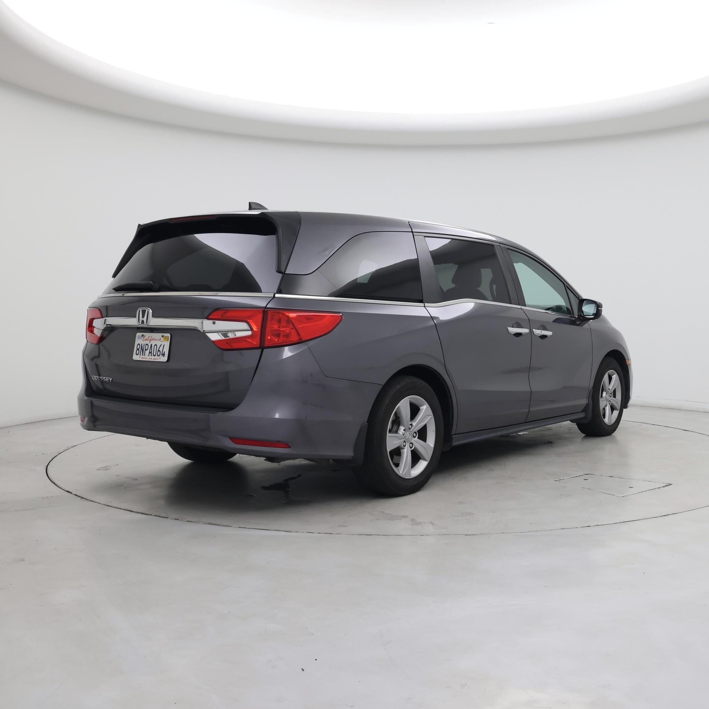 Thumbnail: 2020 Honda Odyssey - 8