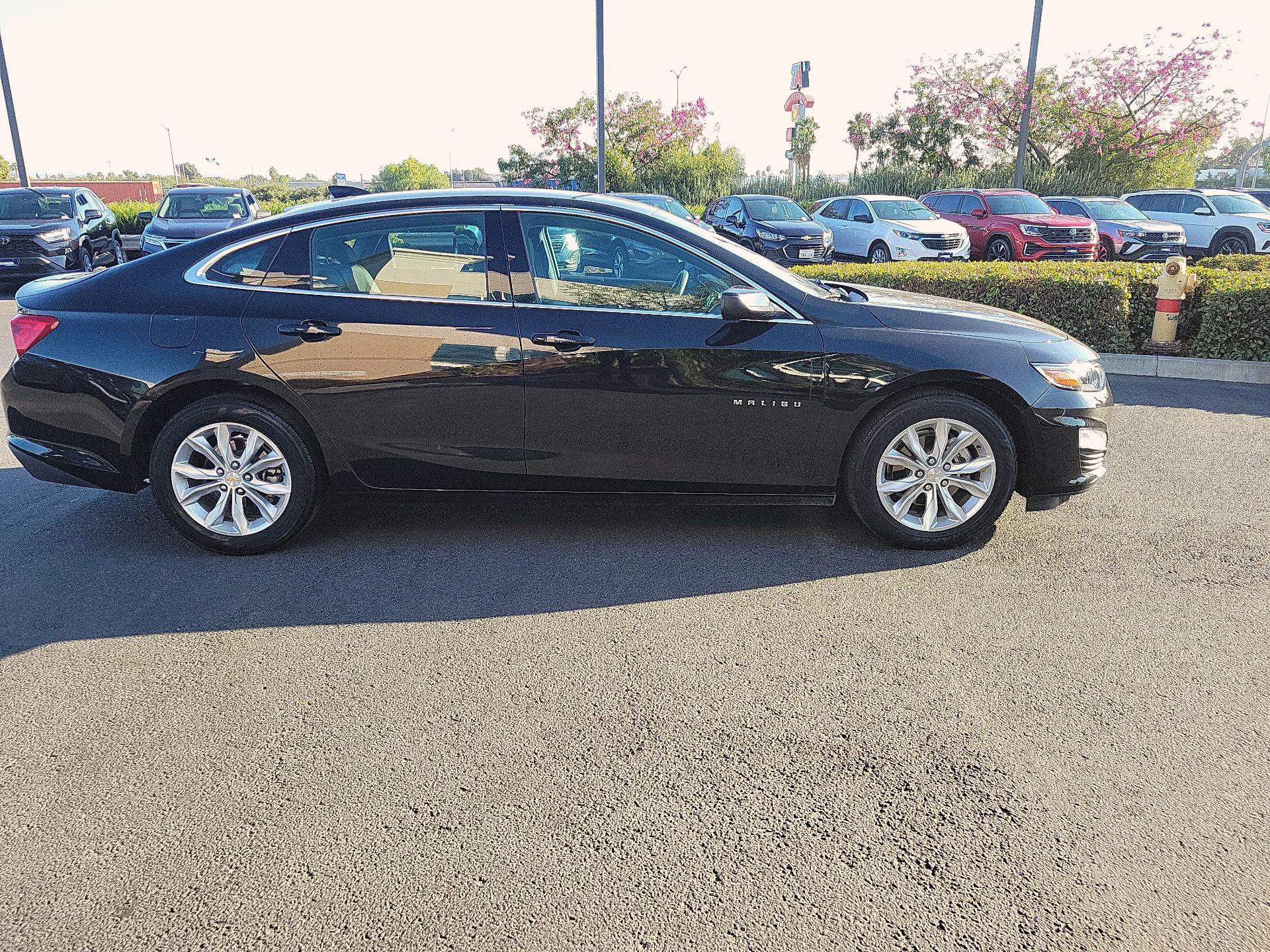 Thumbnail: 2024 Chevrolet Malibu - 4