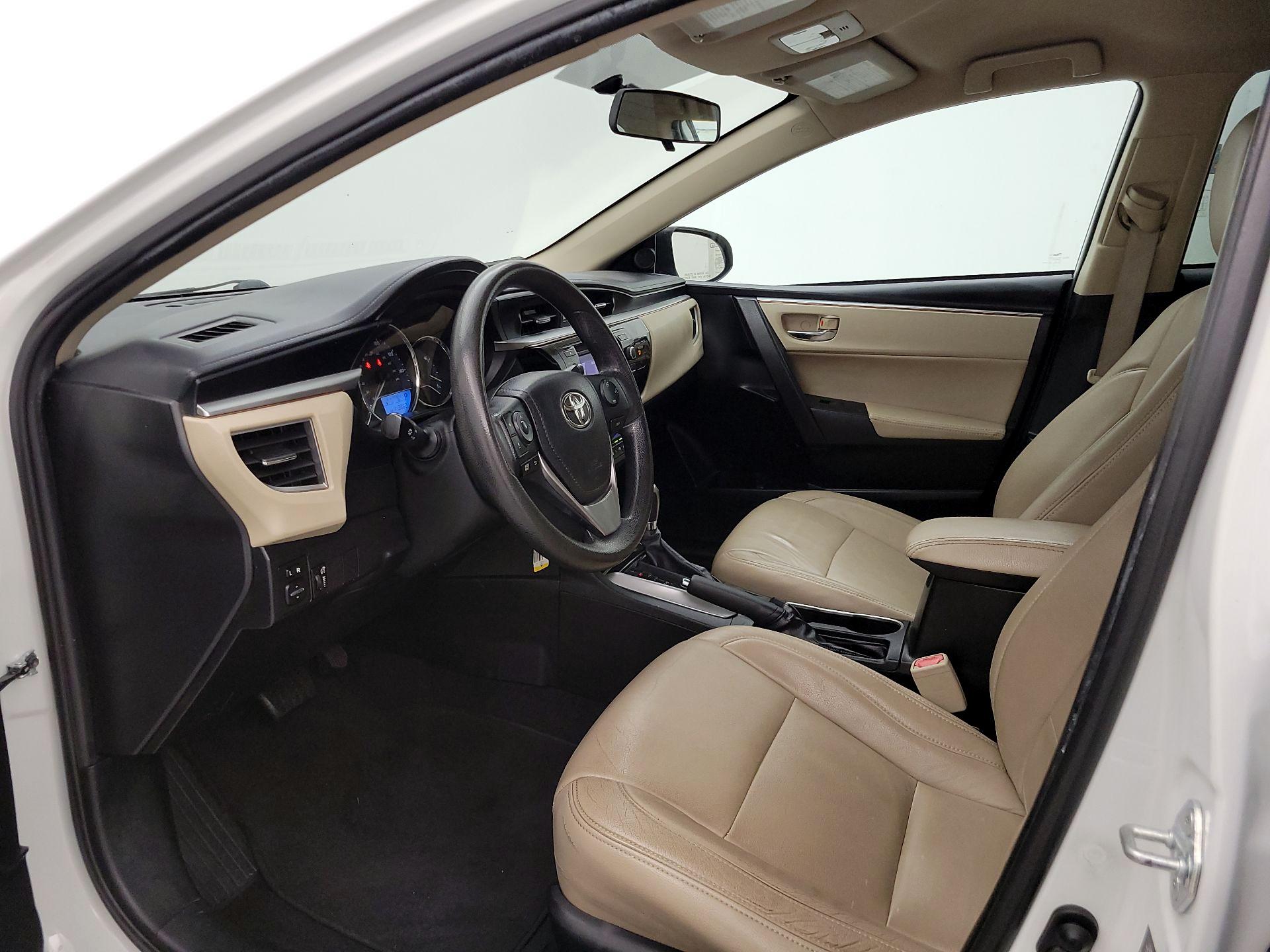 Thumbnail: 2015 Toyota Corolla - 11
