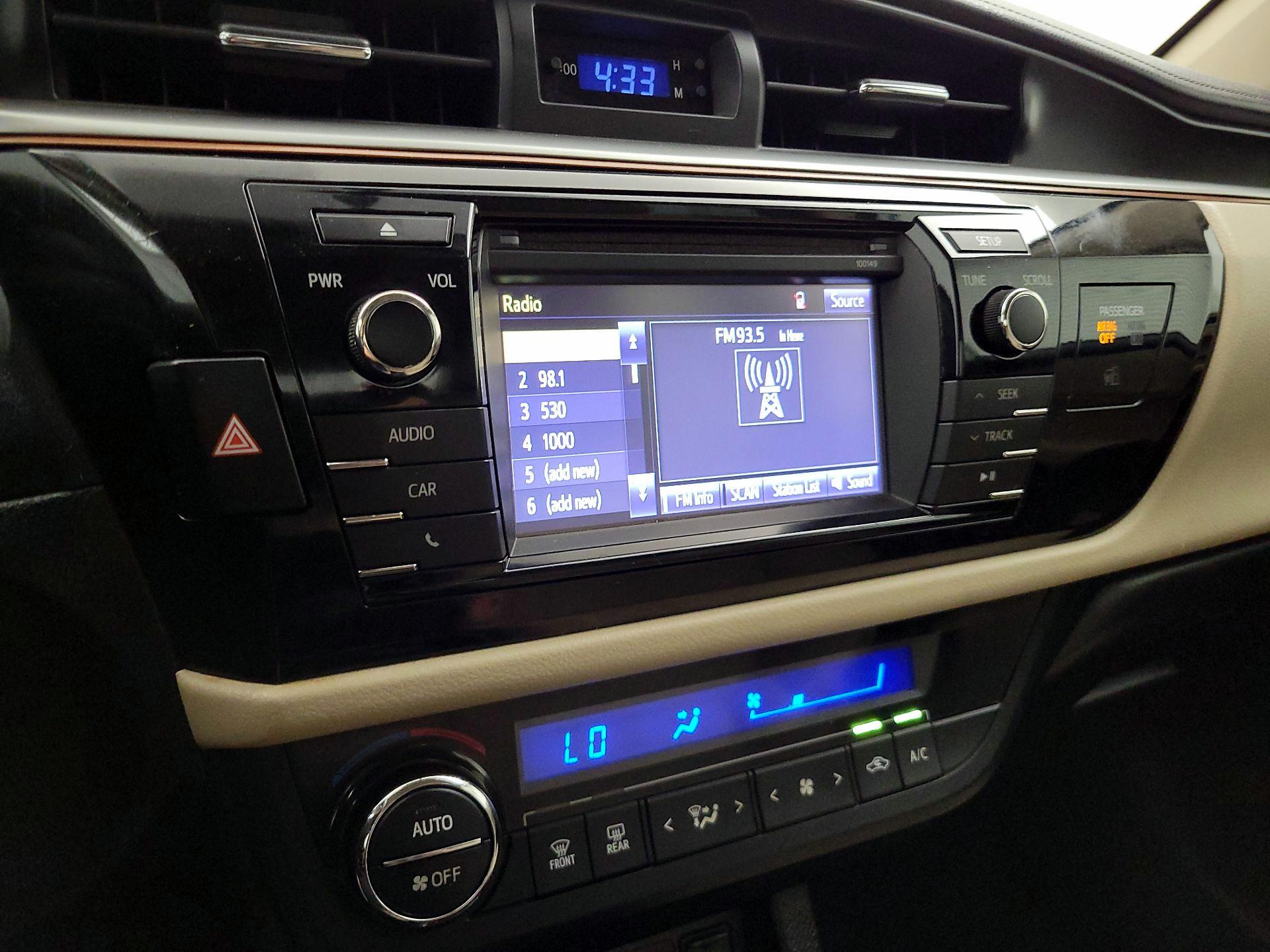 Thumbnail: 2015 Toyota Corolla - 15