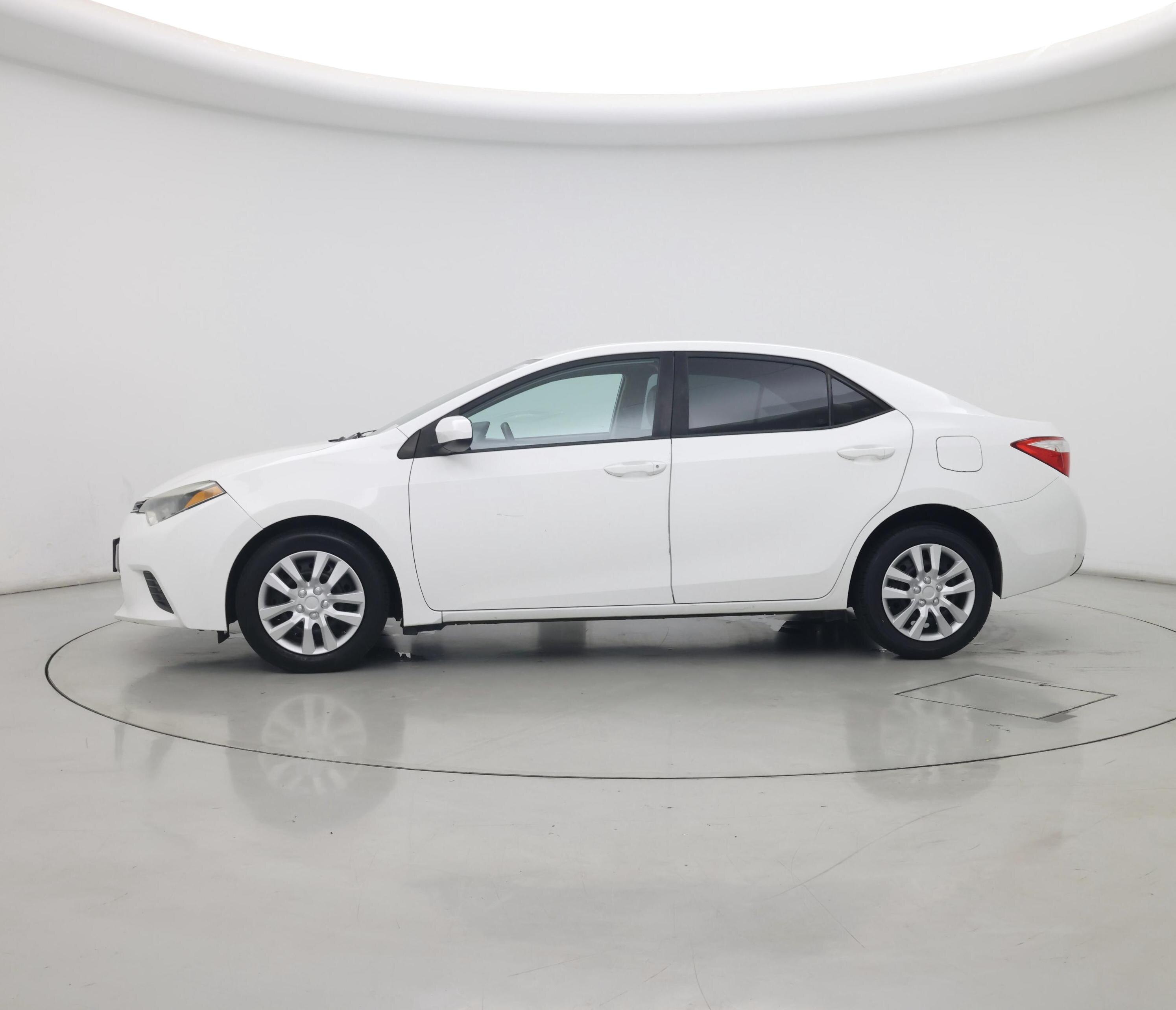 Thumbnail: 2015 Toyota Corolla - 3