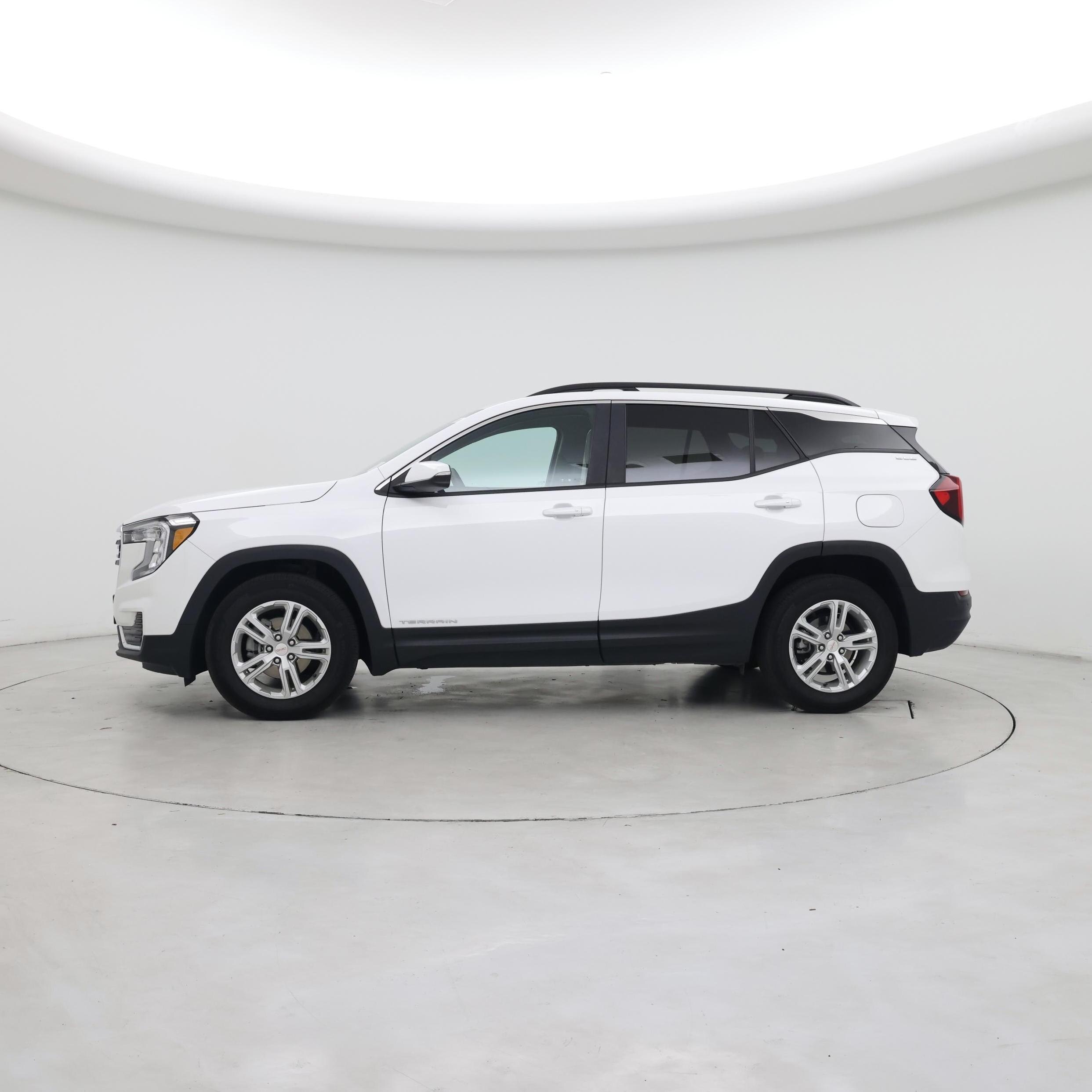 Thumbnail: 2023 GMC Terrain - 3