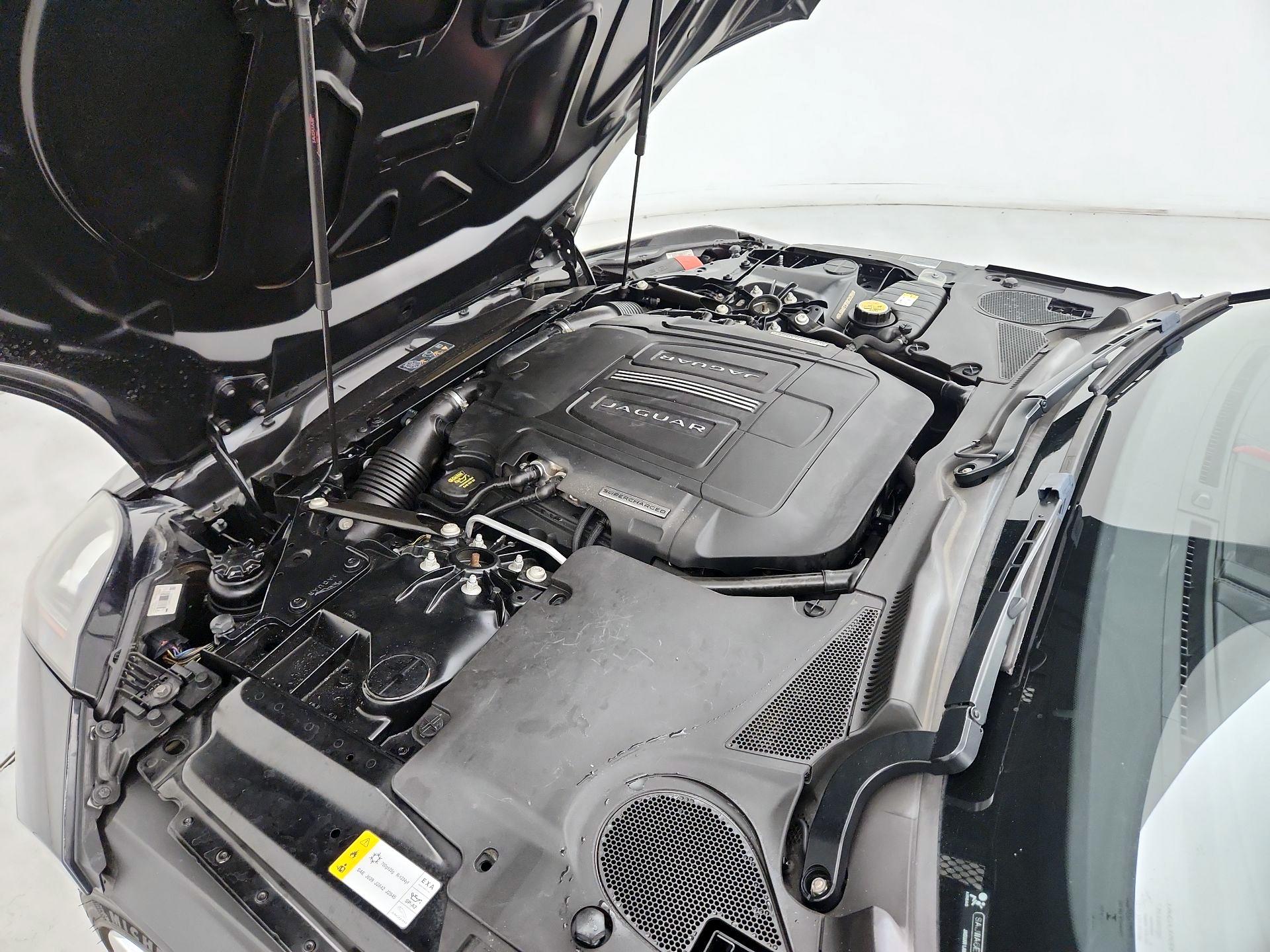 Thumbnail: 2015 Jaguar F-Type - 20