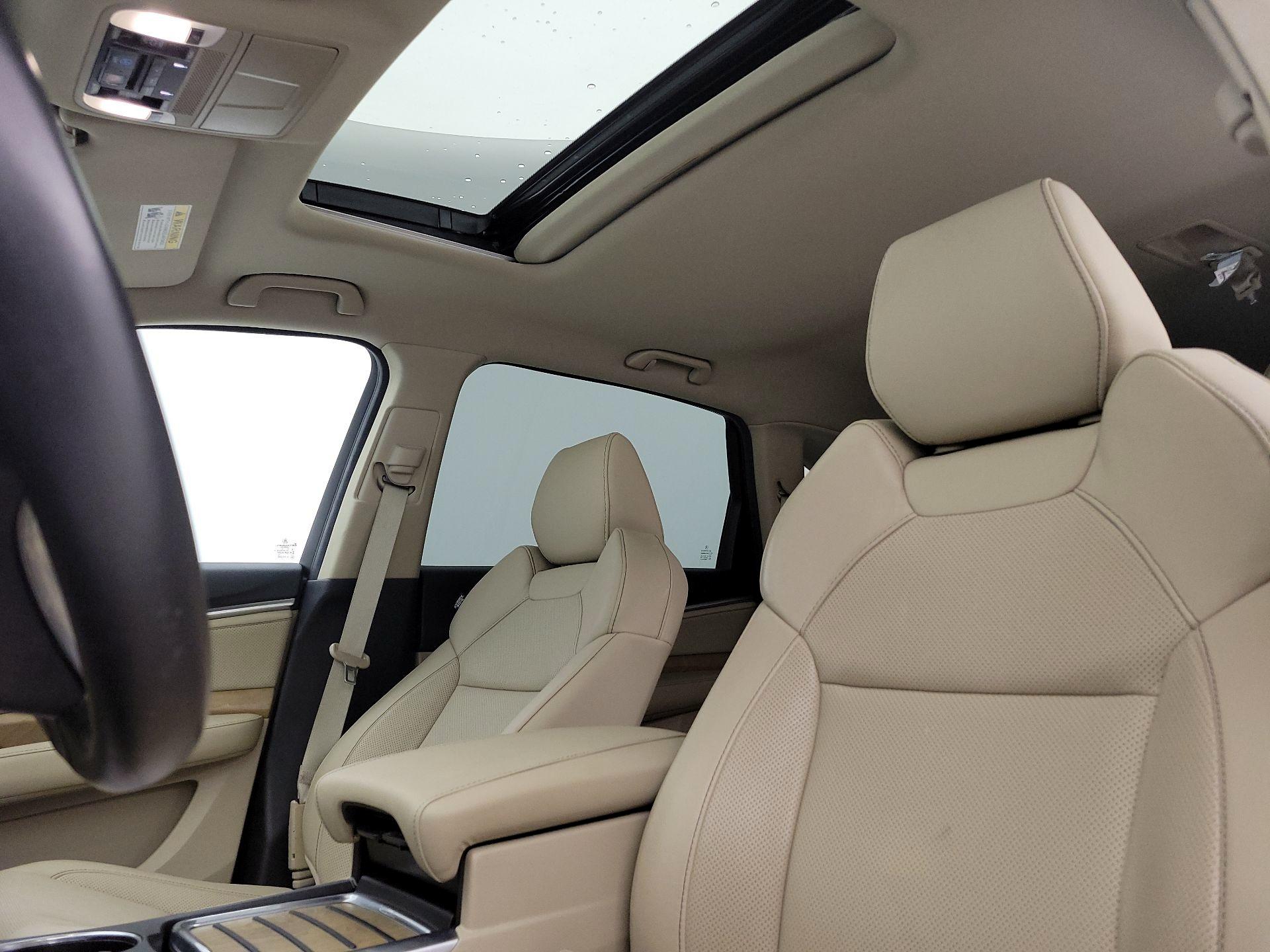 Thumbnail: 2020 Acura MDX - 20