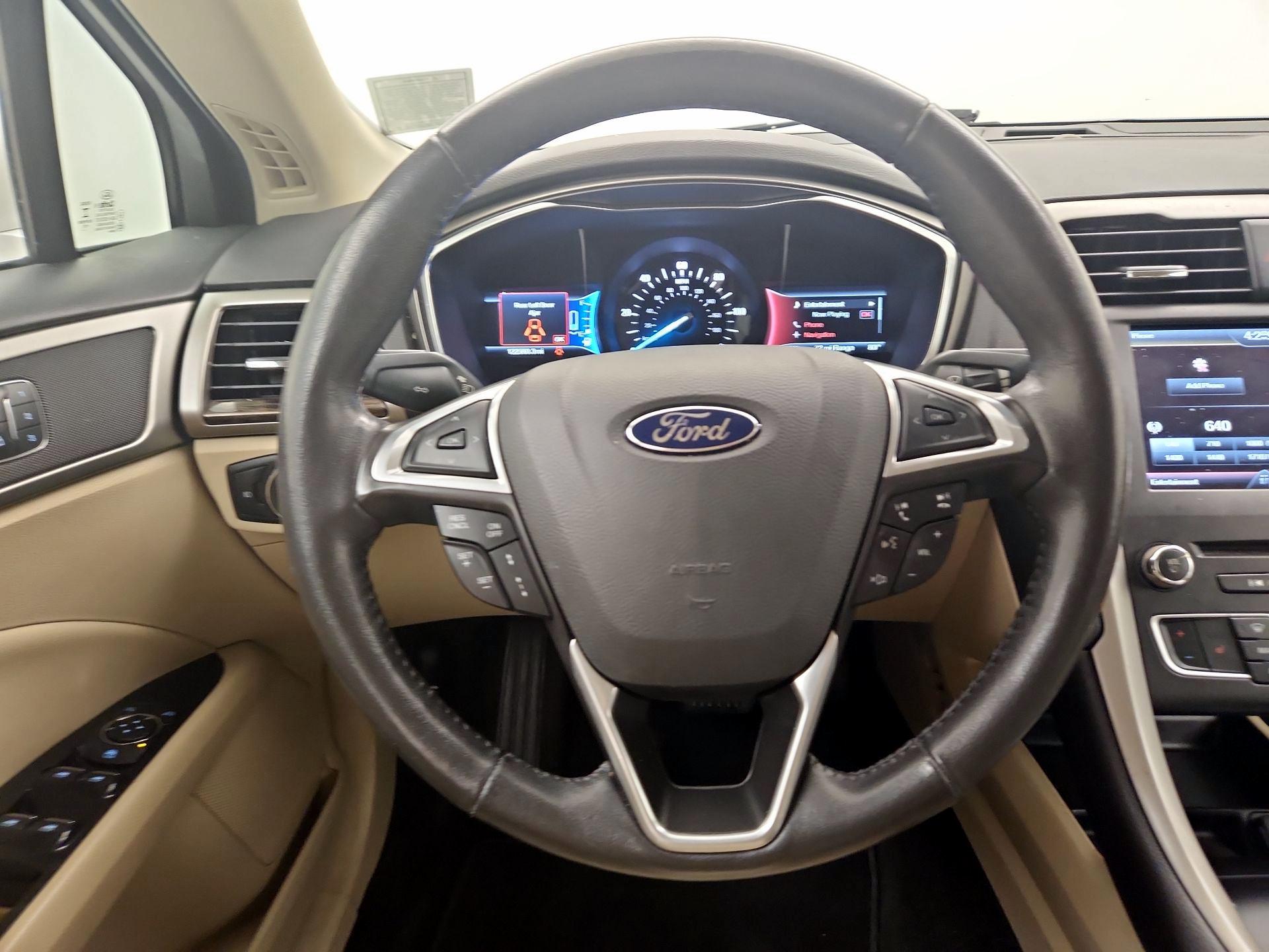 Thumbnail: 2016 Ford Fusion - 10