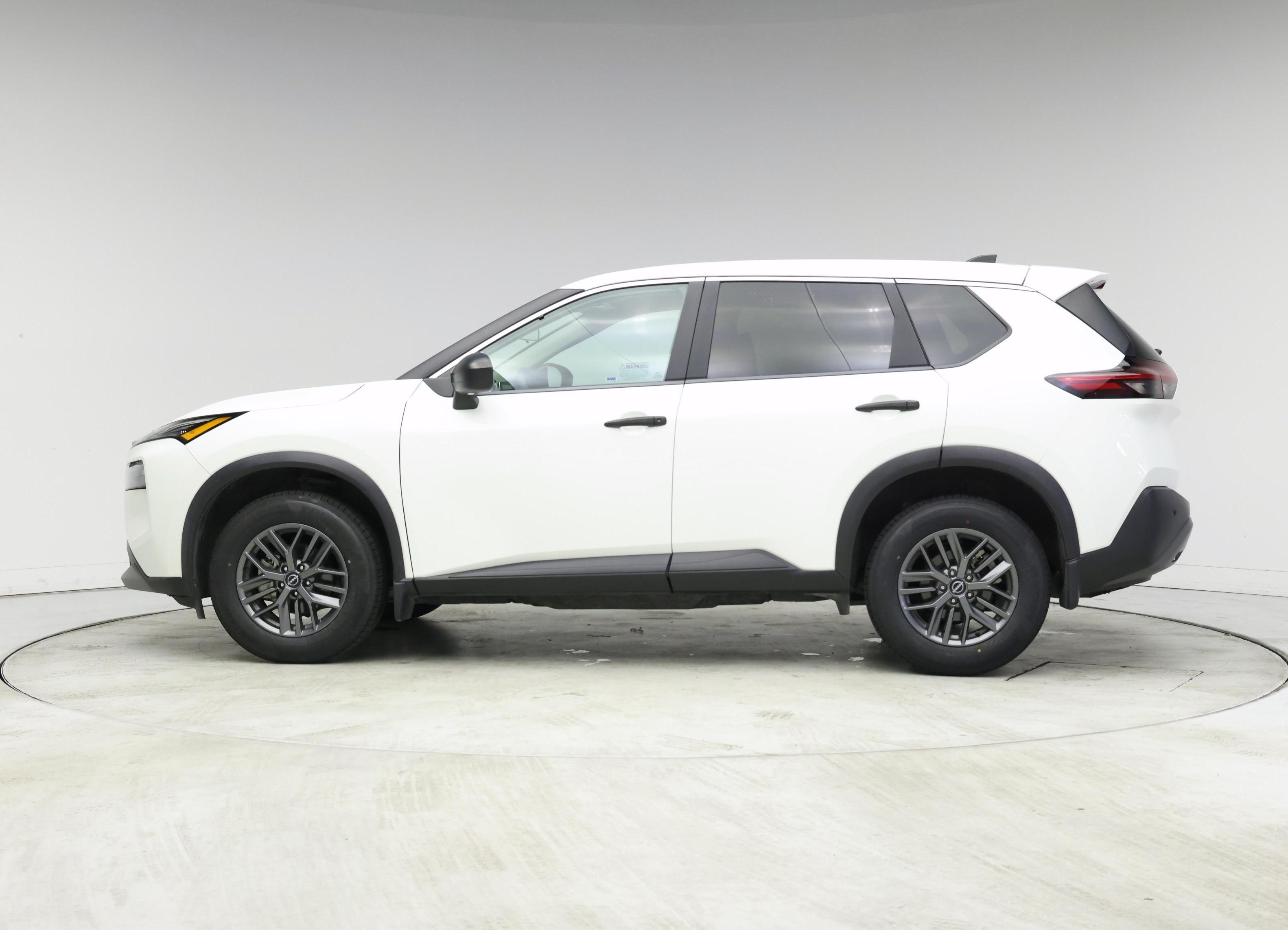 Thumbnail: 2023 Nissan Rogue - 3